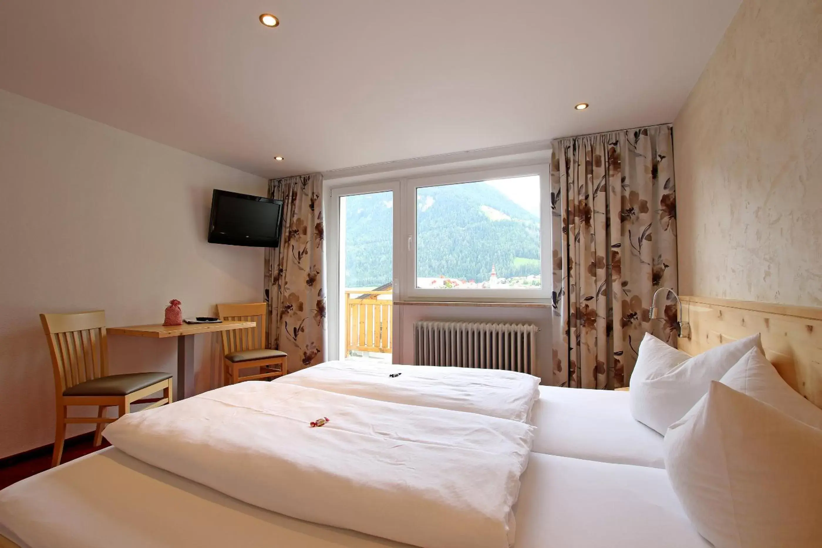 Deluxe Twin Room in Pension Fuchs Deluxe Twin Room in Pension Fuchs