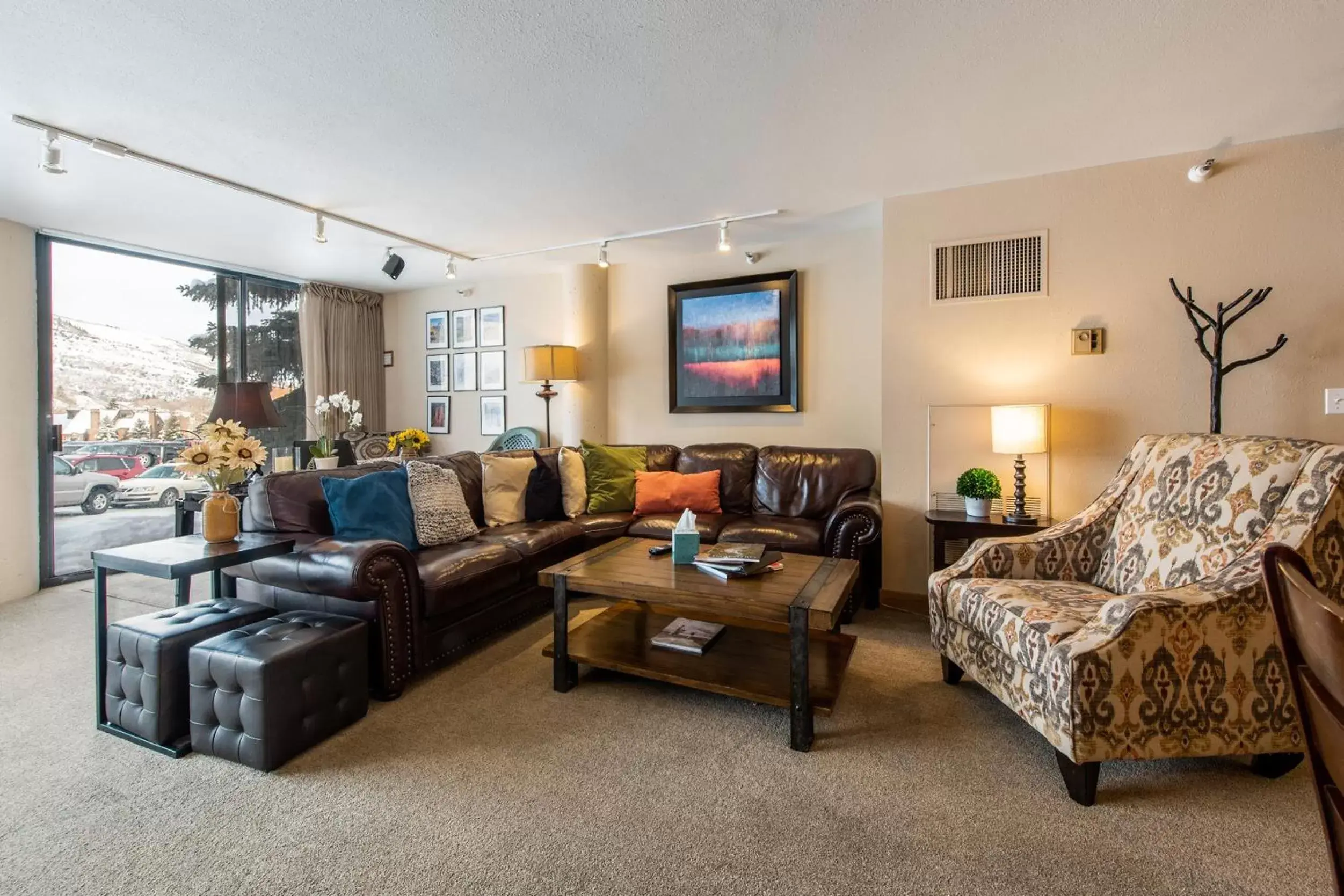 Deluxe Two-Bedroom Condominium in Silver King by All Seasons Resort Lodging Deluxe Two-Bedroom Condominium in Silver King by All Seasons Resort Lodging