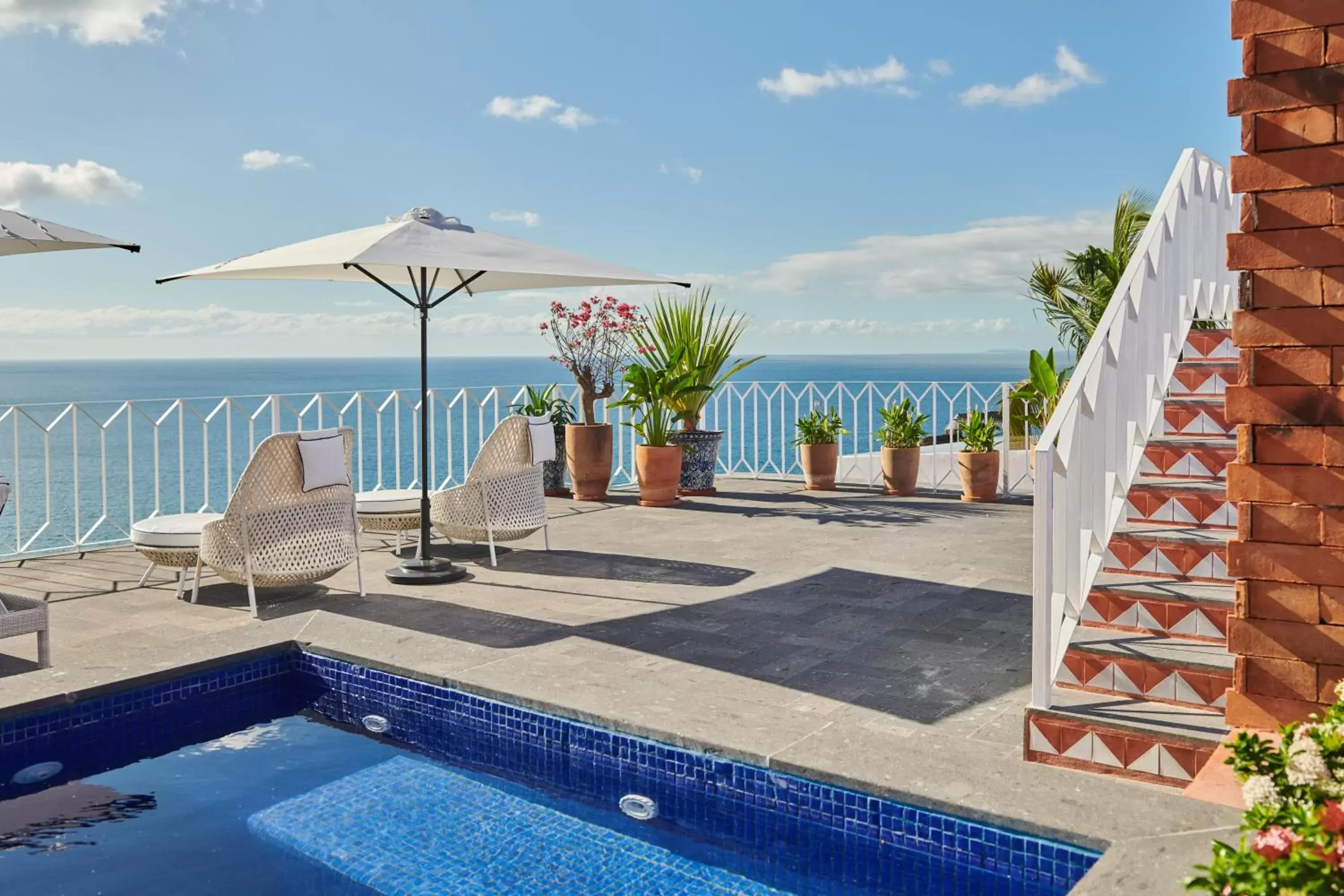 Swimming Pool in Hotel Luxury Patio Azul