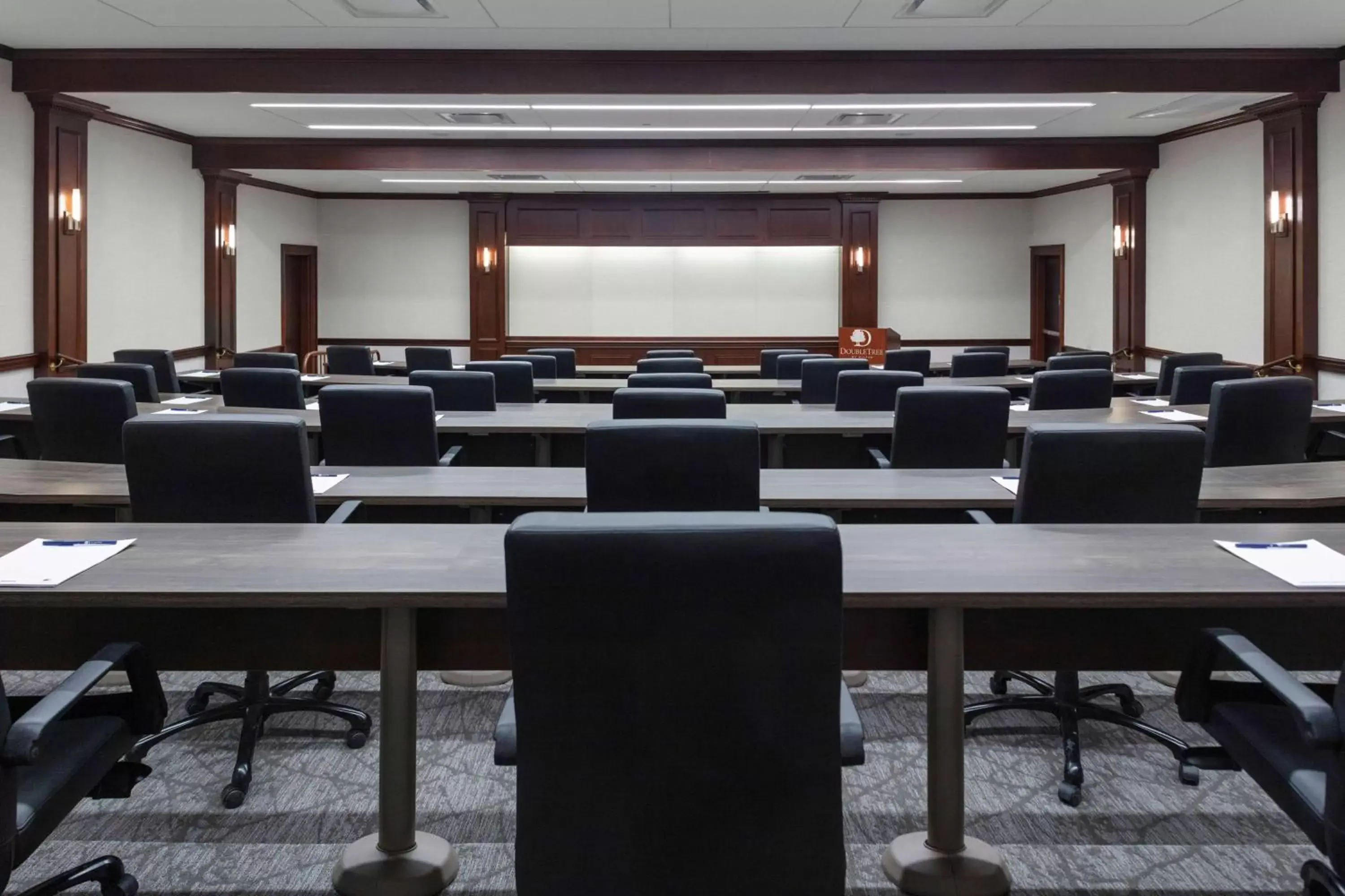 Meeting/conference room in DoubleTree by Hilton Hotel Burlington Vermont