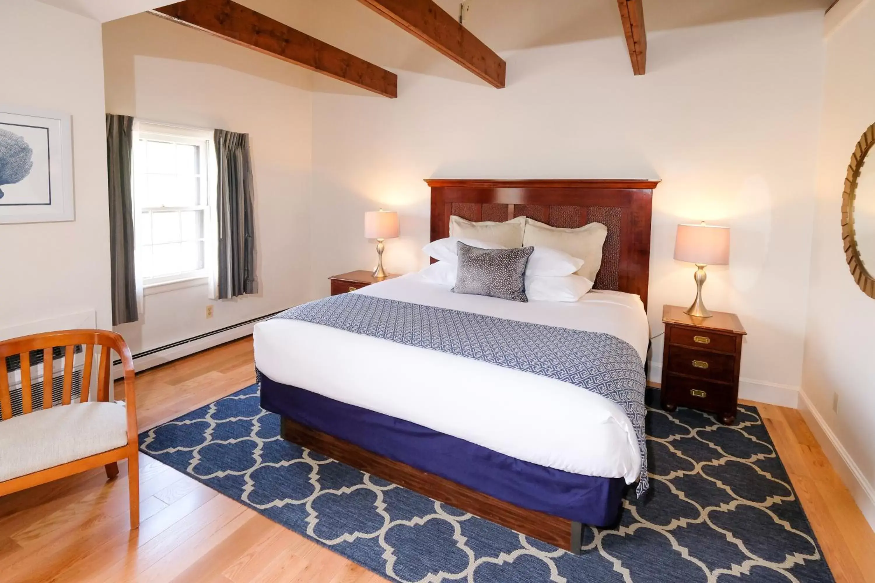 Bedroom, Bed in Harborside Inn