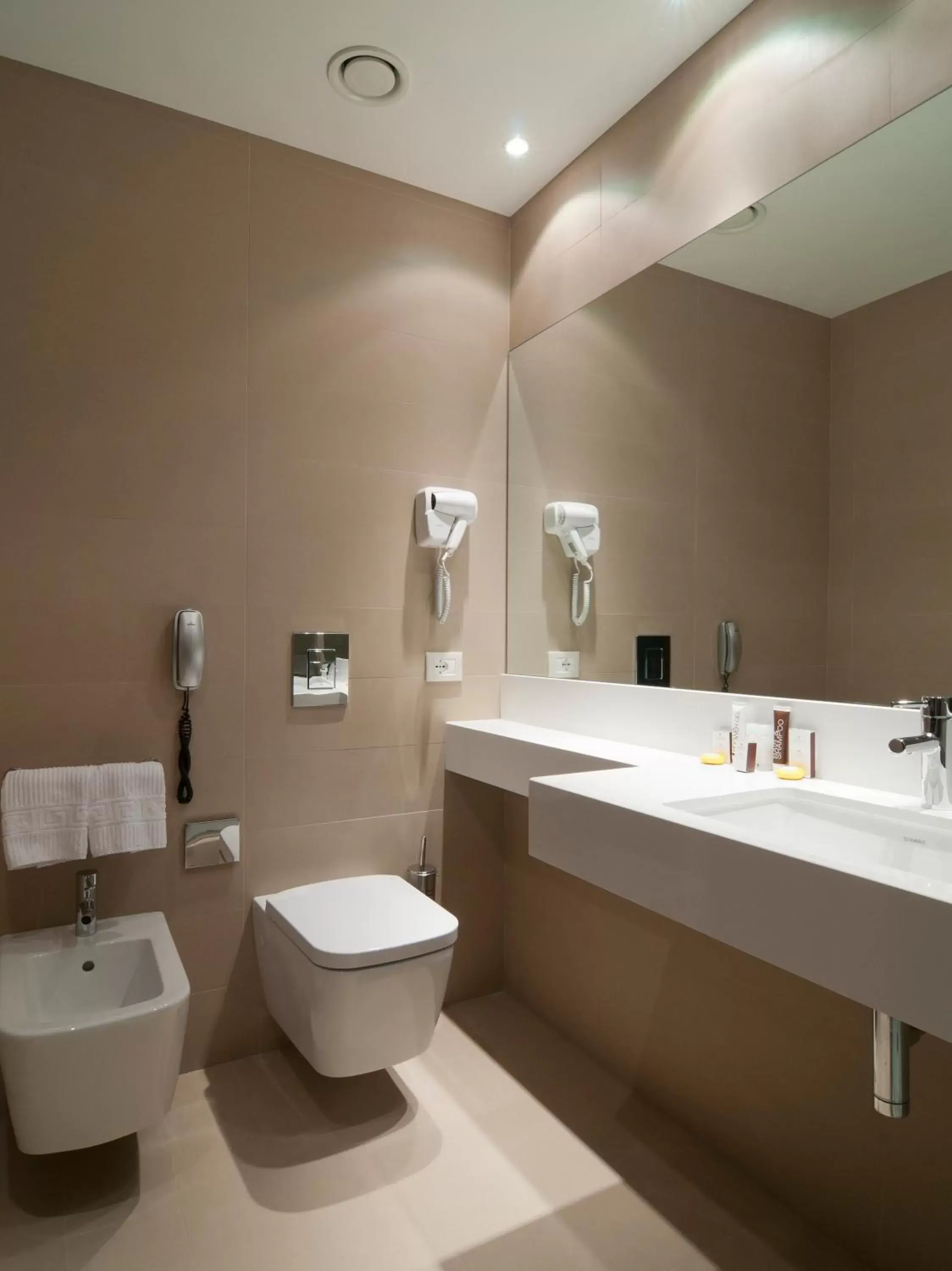 Bathroom in Parco Dei Principi Hotel Congress & SPA