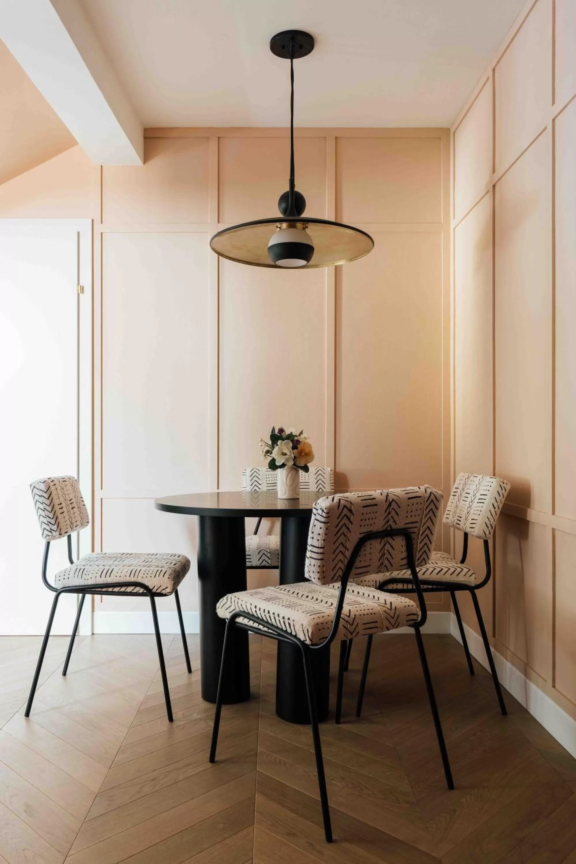 Dining area in Clemonte Hotel - Your Reception-less Boutique Hideaway