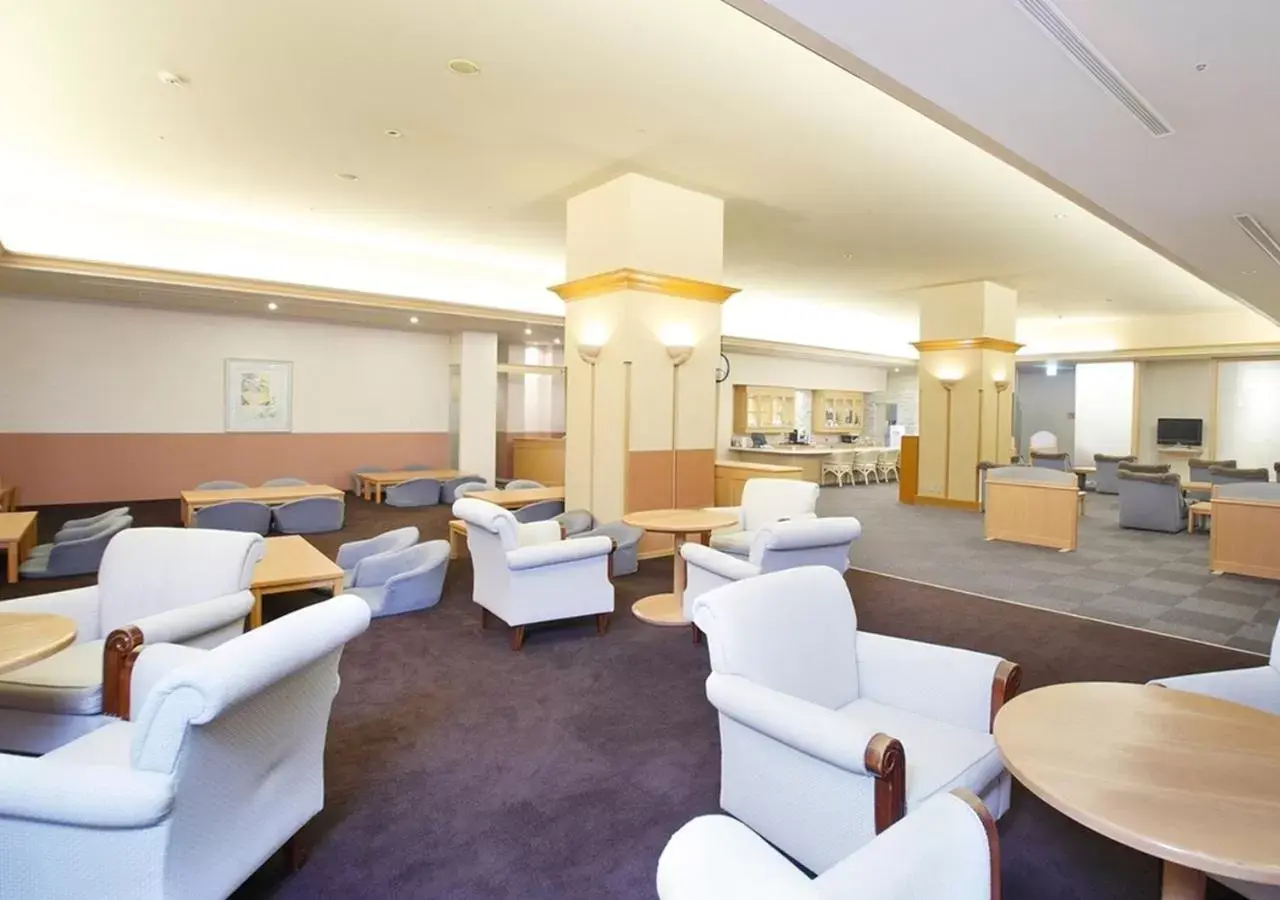 Spa and wellness centre/facilities, Lounge/Bar in Hotel Emisia Sapporo