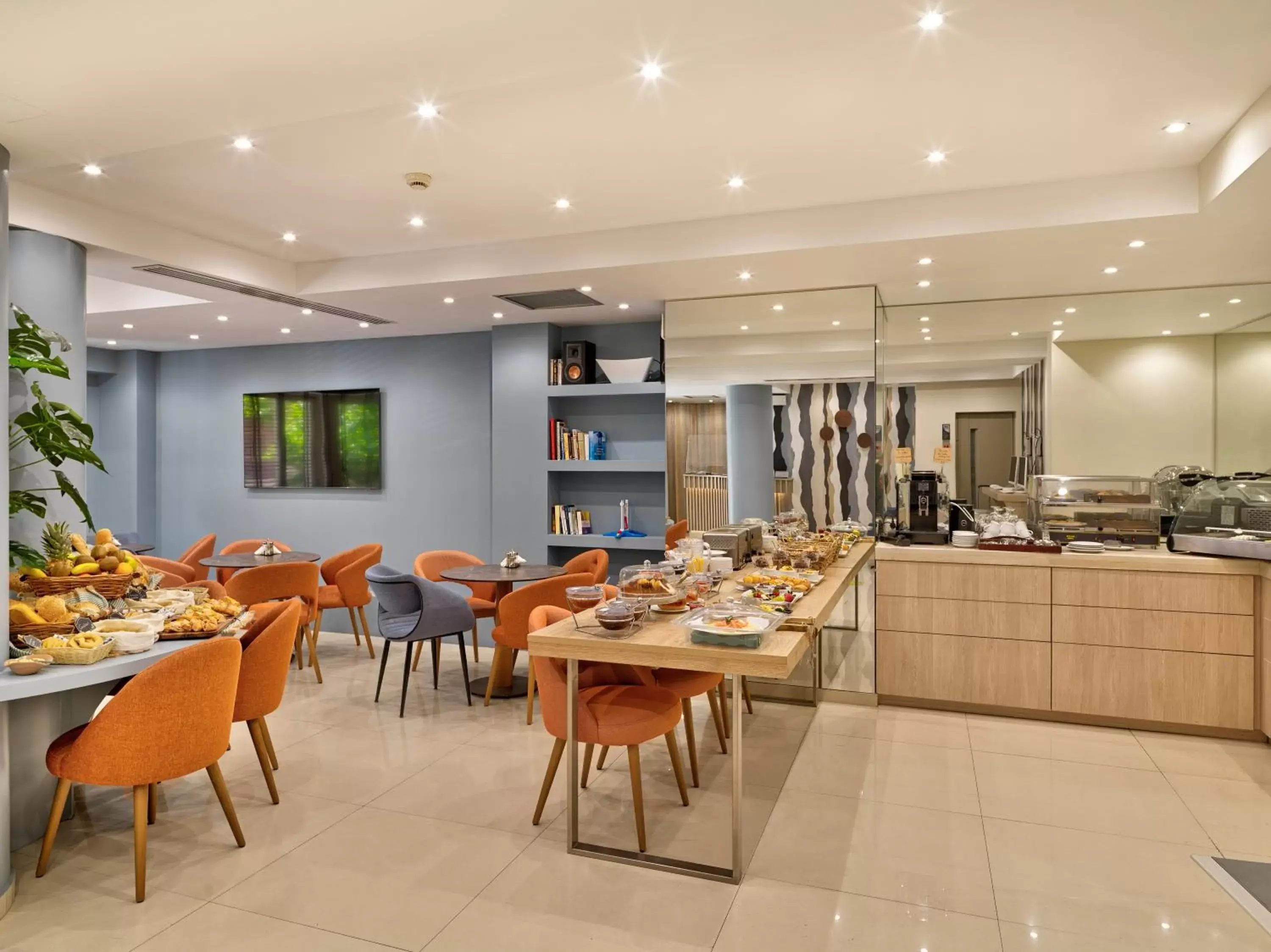 Food, Restaurant/Places to Eat in Phidias Piraeus Hotel