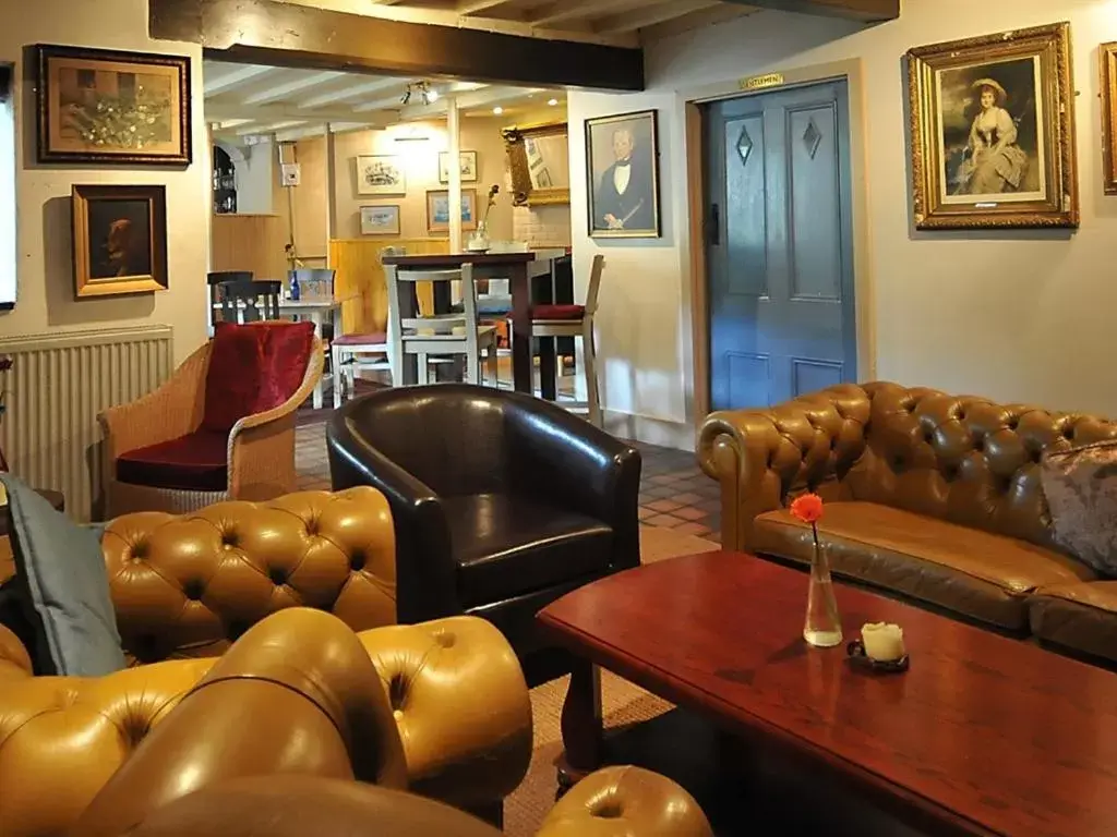 Lounge or bar in White Hart Inn Lounge or bar in White Hart Inn