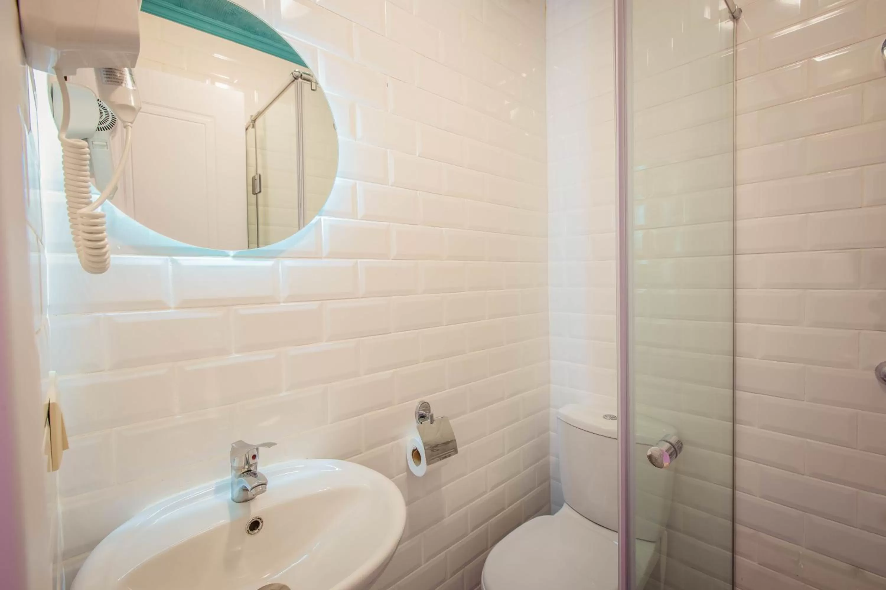 Bathroom in Galaktioni 22