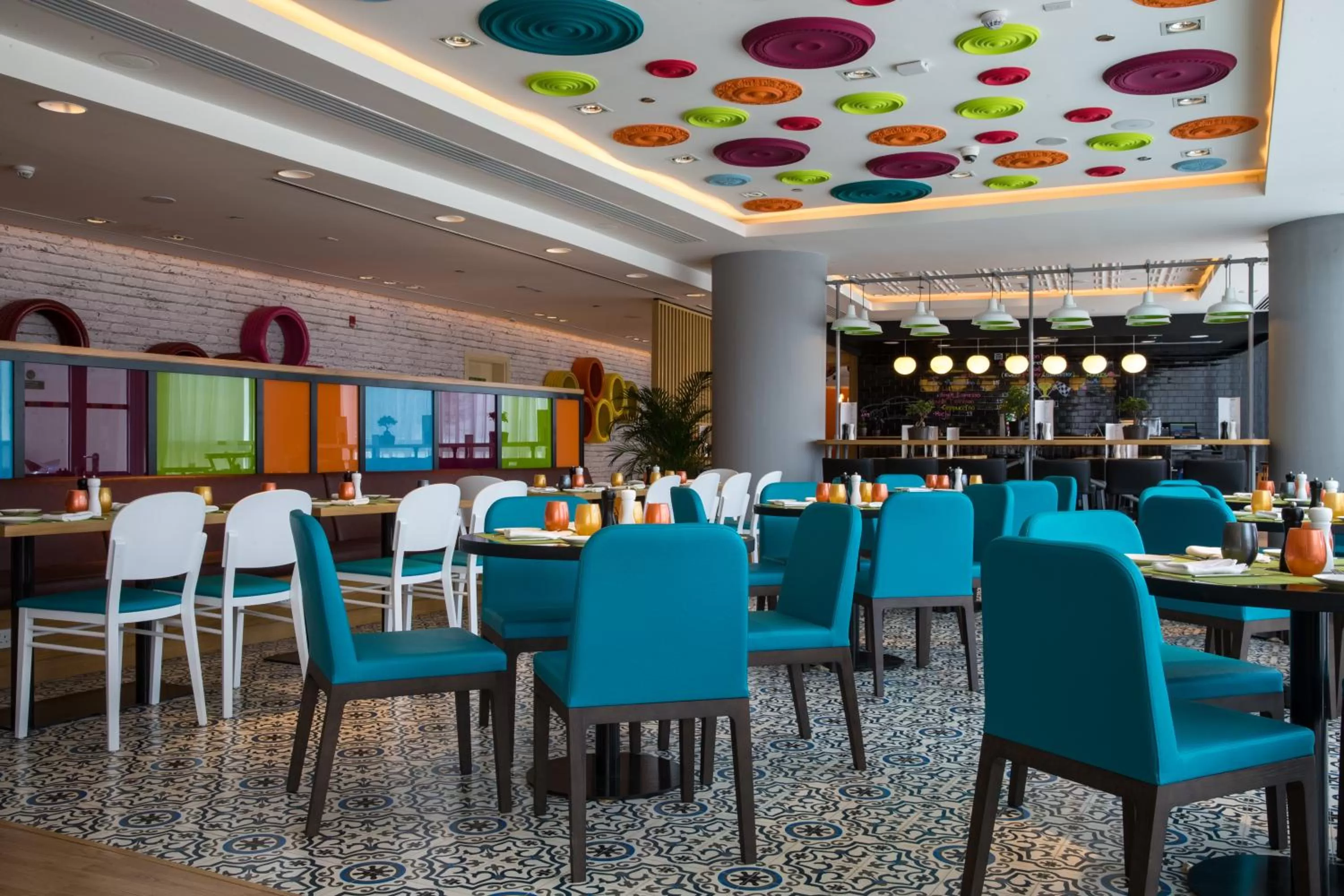 Restaurant/places to eat in Park Inn by Radisson Dubai Motor City