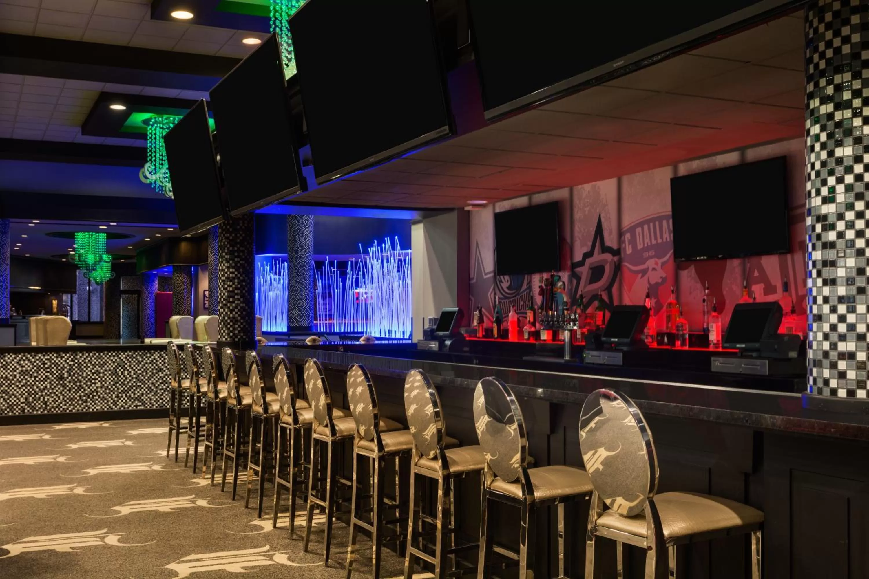 Restaurant/places to eat in Wyndham Garden Dallas North