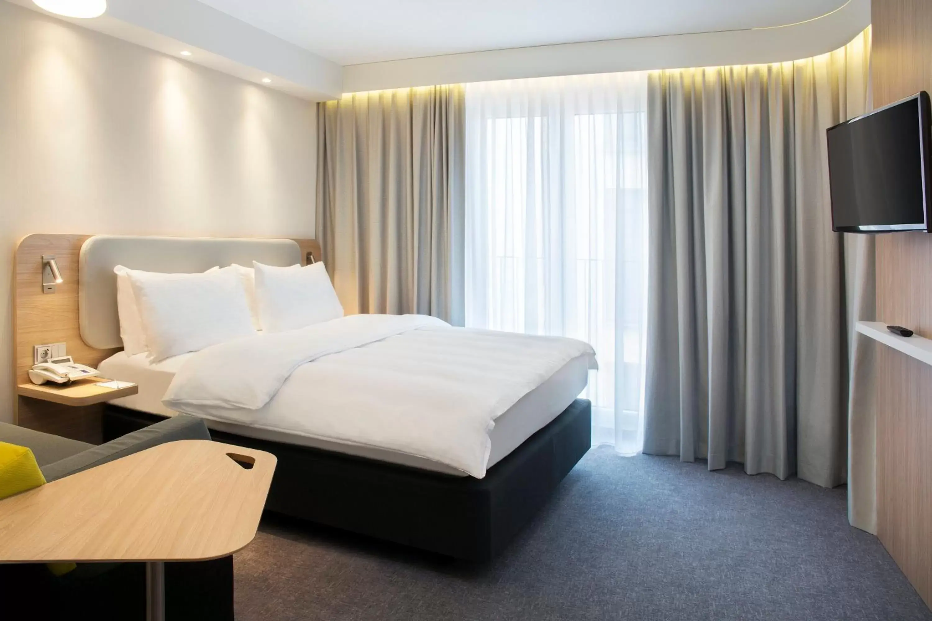 Photo of the whole room, Bed in Holiday Inn Express Baden-Baden, an IHG Hotel