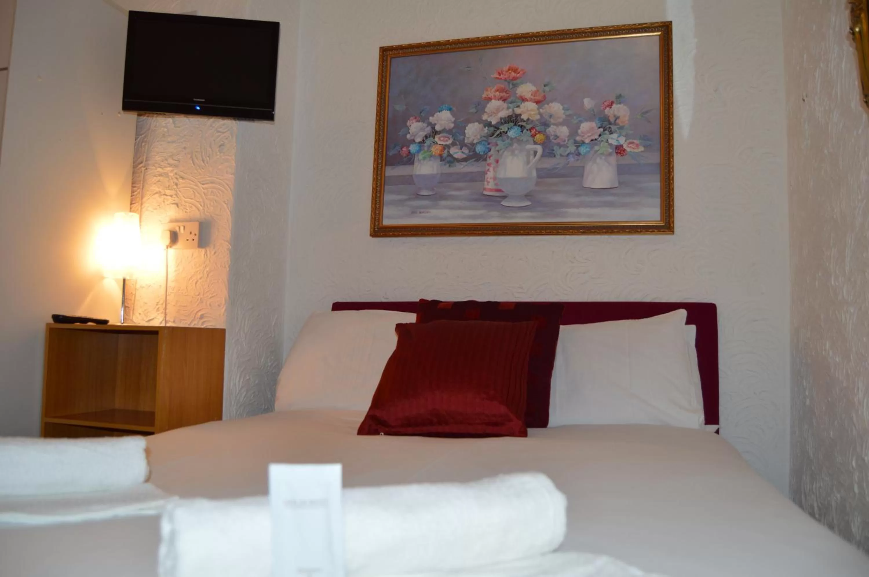 Bed in Wilsons Hotel - Blackpool Tower View