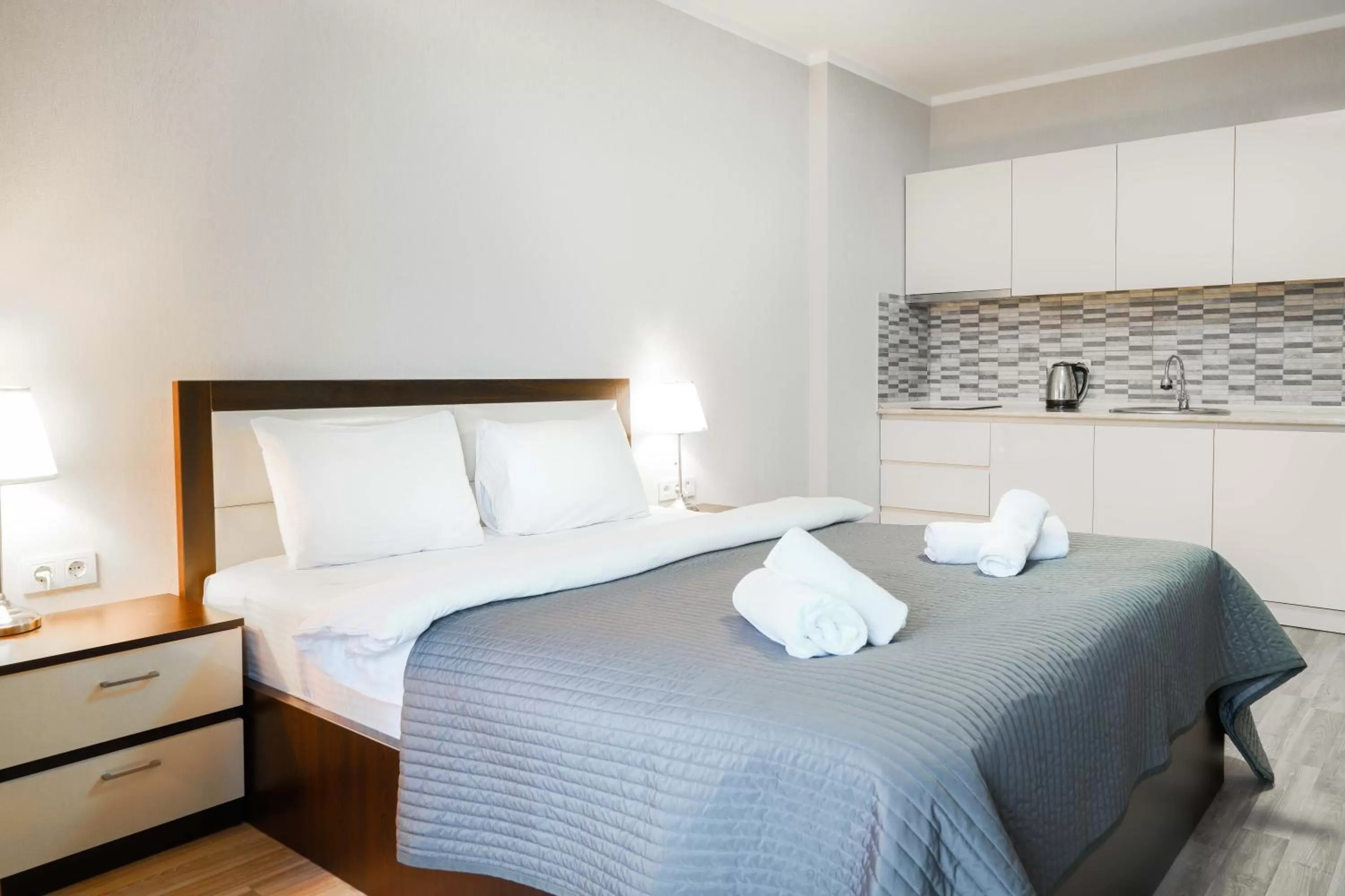TV and multimedia, Bed in Holiday Lux Sea Towers Batumi