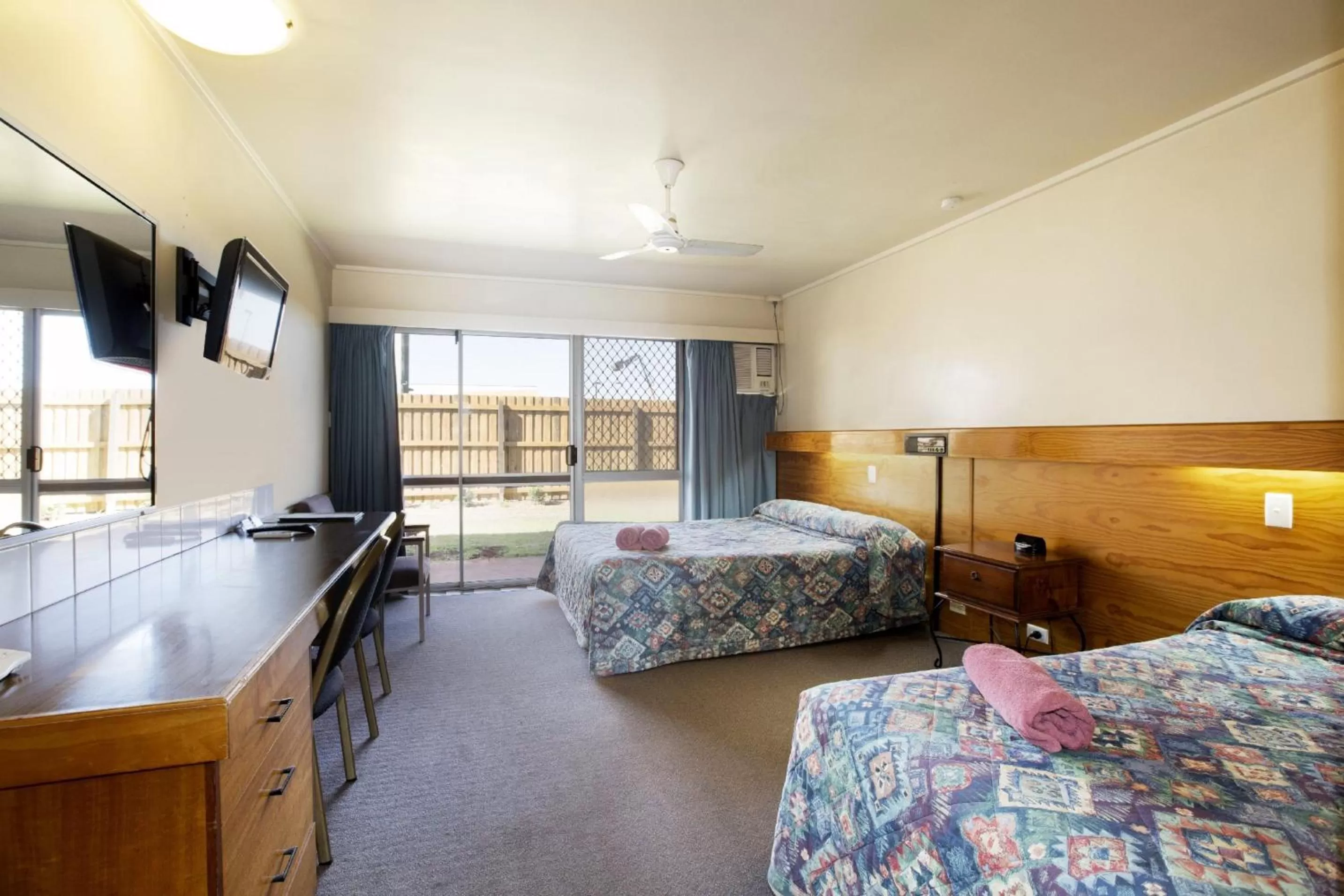 Photo of the whole room, Bed in Wilsonton Hotel Toowoomba