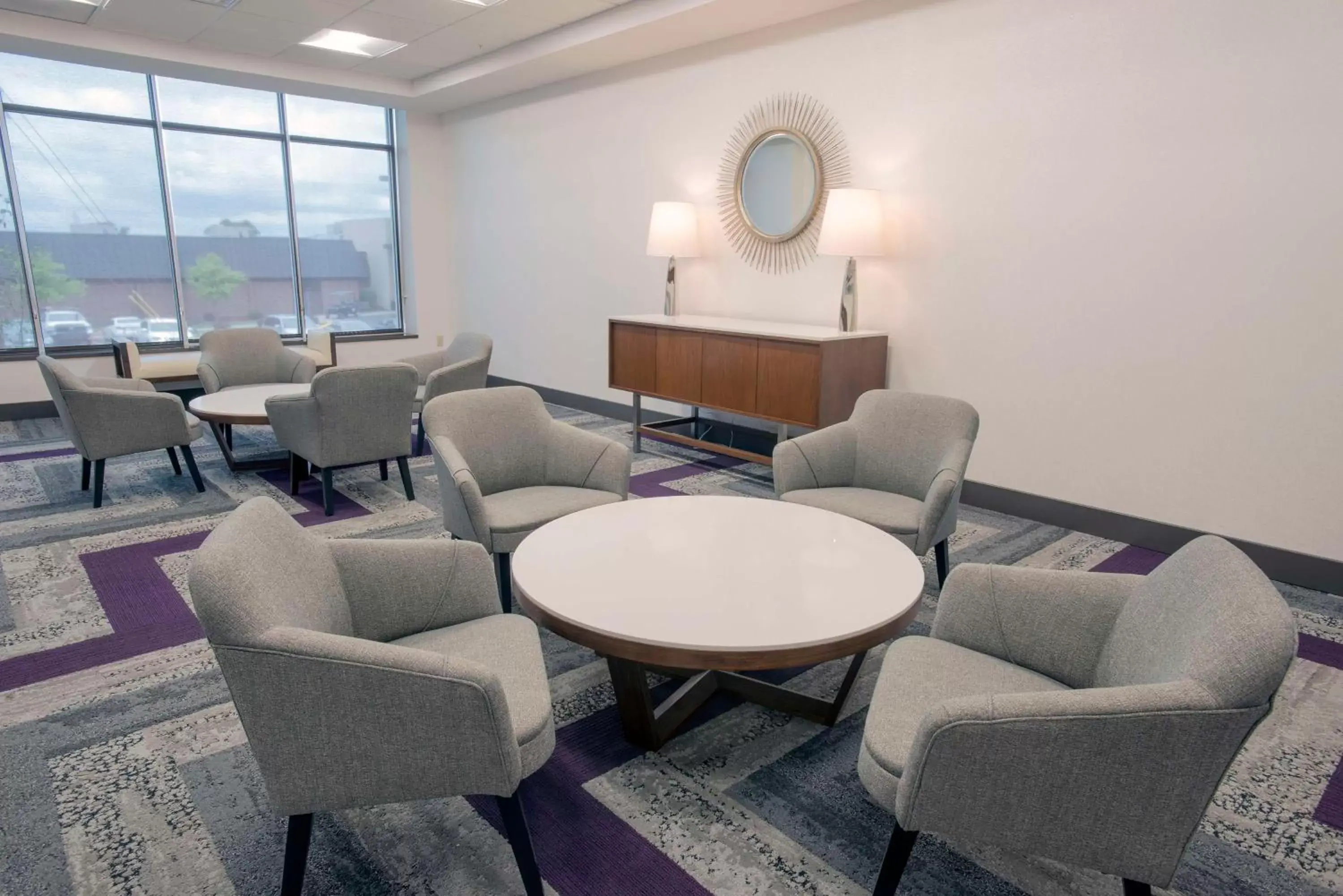 Meeting/conference room, Lounge/Bar in Hyatt Place Cincinnati/Sharonville Convention Center