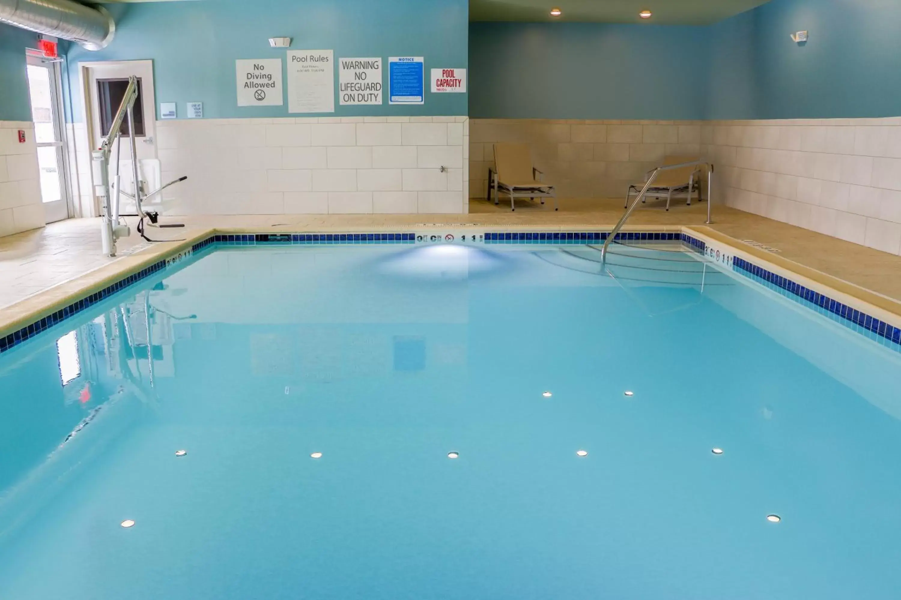 Swimming Pool in Holiday Inn Express & Suites - Detroit Northwest - Livonia, an IHG Hotel