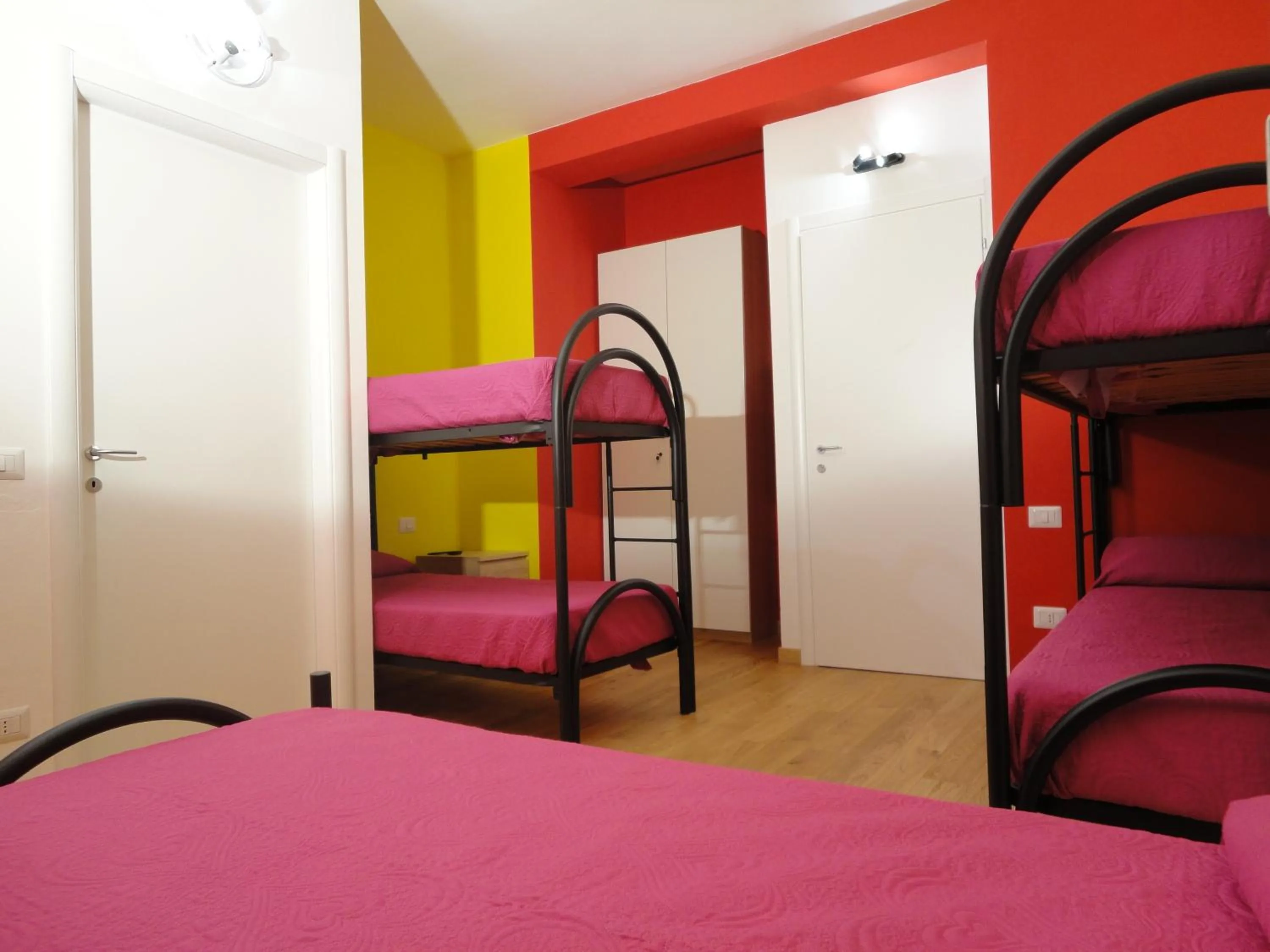bunk bed, Bed in Pavia Ostello