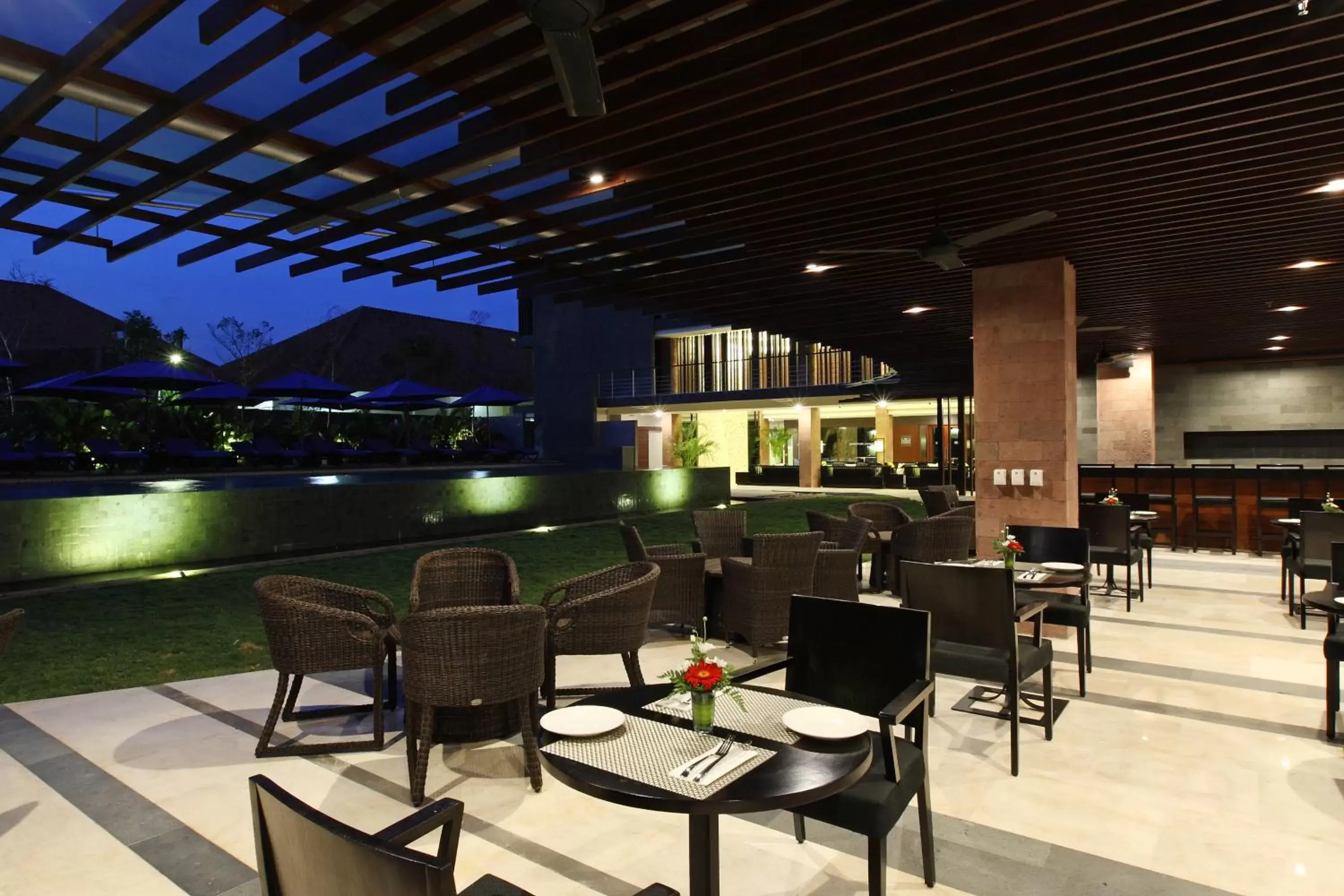 Restaurant/Places to Eat in Watermark Hotel & Spa Bali