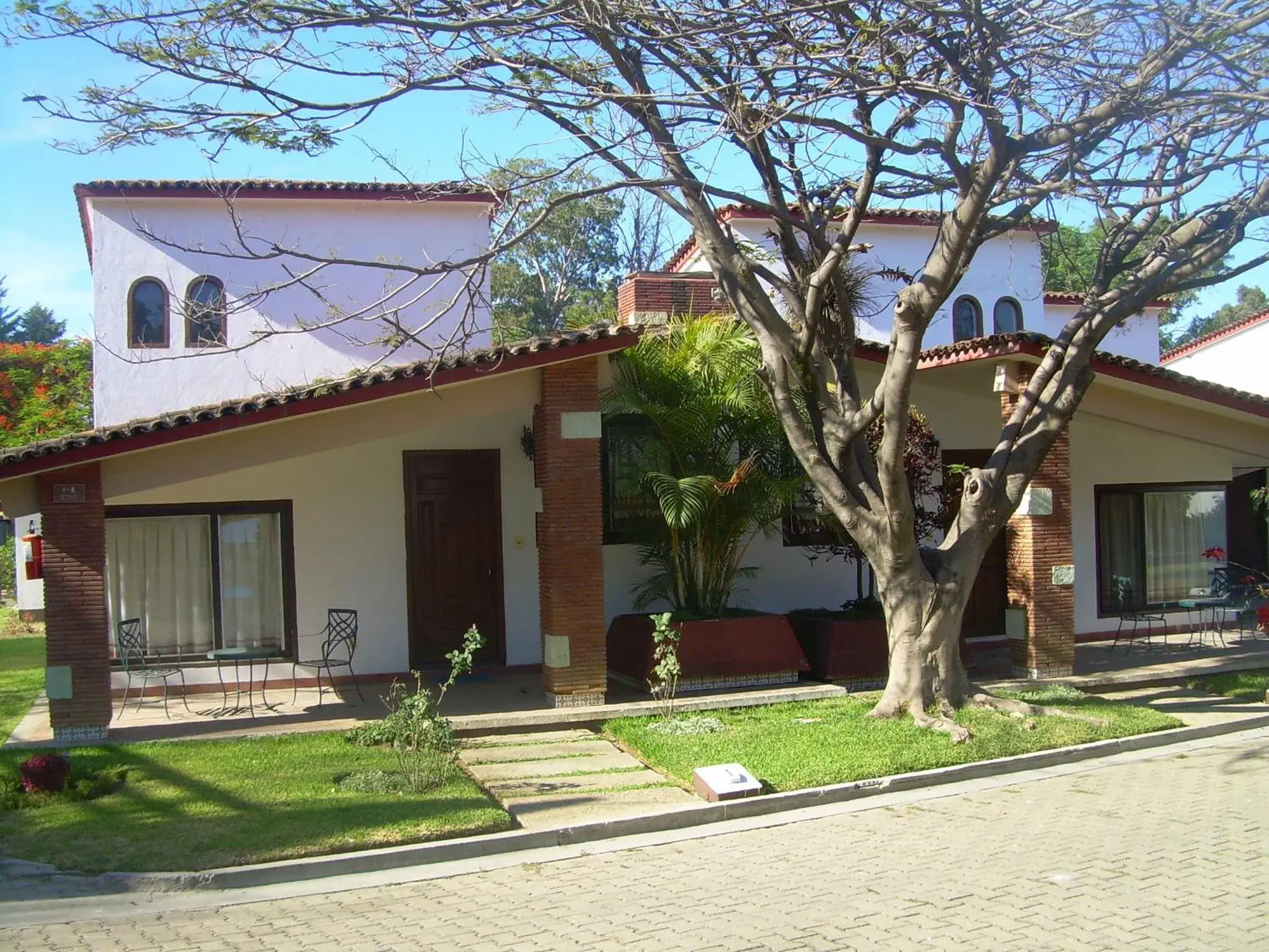 Property Building in Villas del Sol Hotel & Bungalows