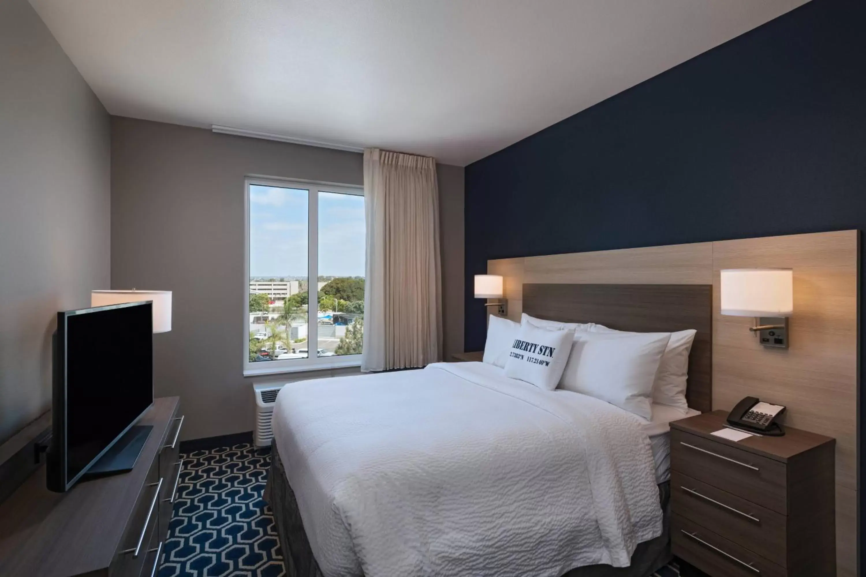 Bedroom, Bed in TownePlace Suites by Marriott San Diego Airport/Liberty Station