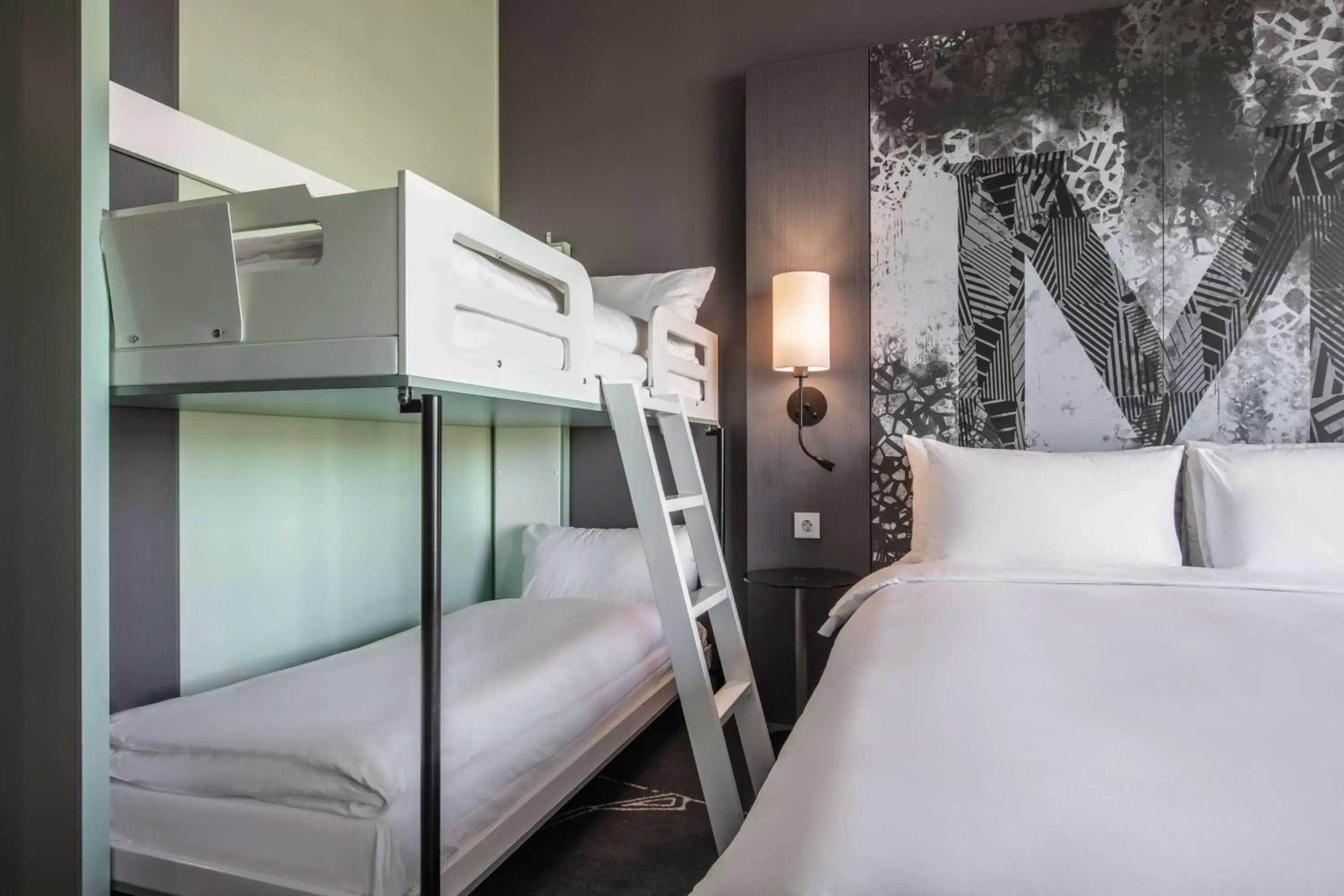 Bed, Bunk Bed in Radisson Blu Metropol Helsingborg