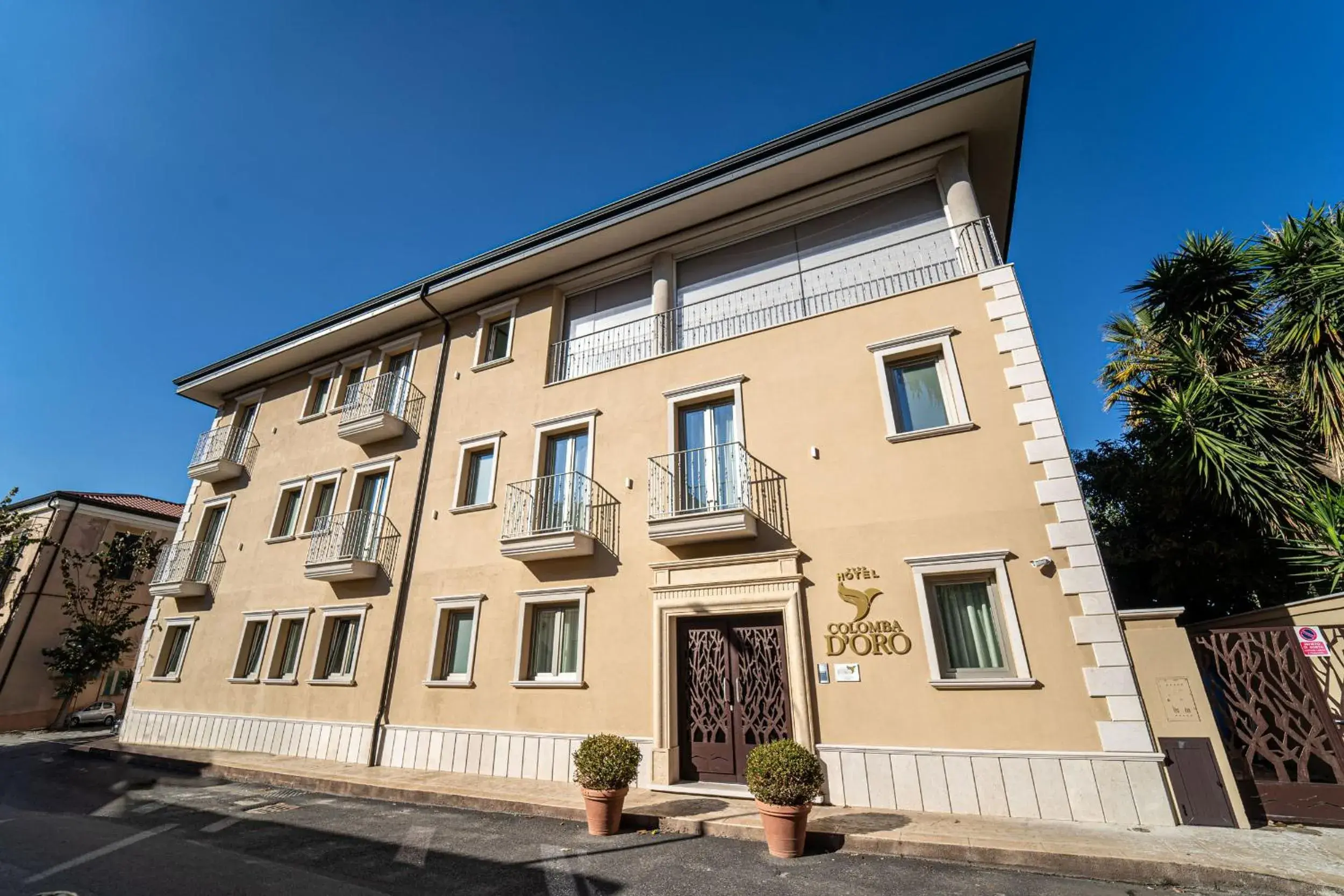 Facade/entrance in Hotel Colomba D'Oro