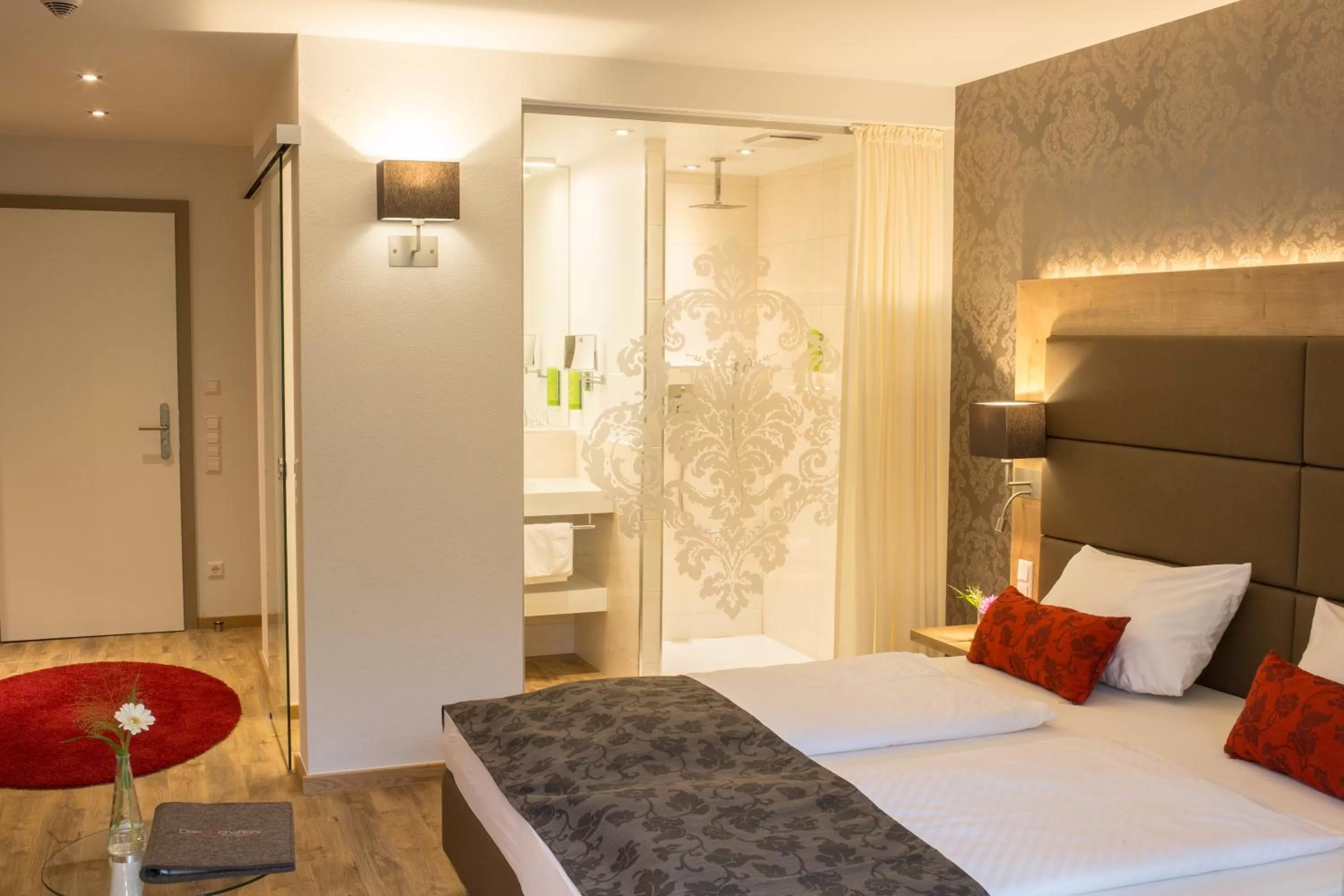 Photo of the whole room, Bed in DasSchaffers - MeinWohlfühlhotel