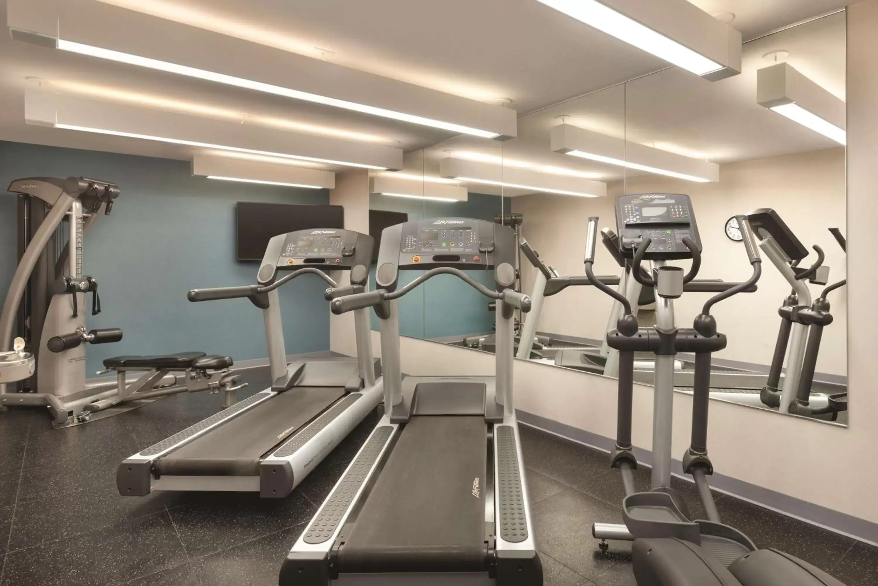 Activities, Fitness Center/Facilities in Country Inn & Suites by Radisson, Springfield, IL