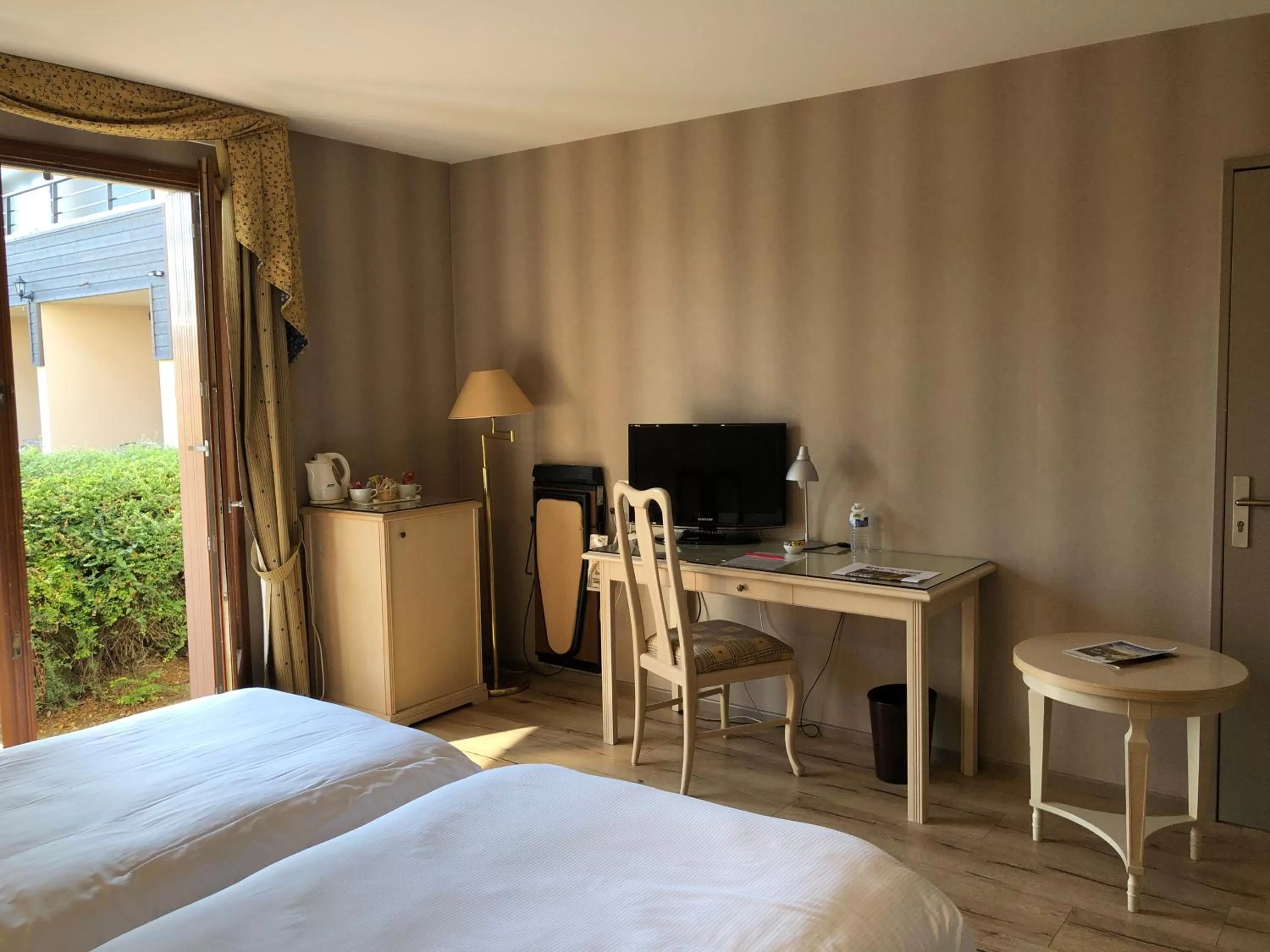 Double or Twin Room in Hostellerie Du Mont Aimé