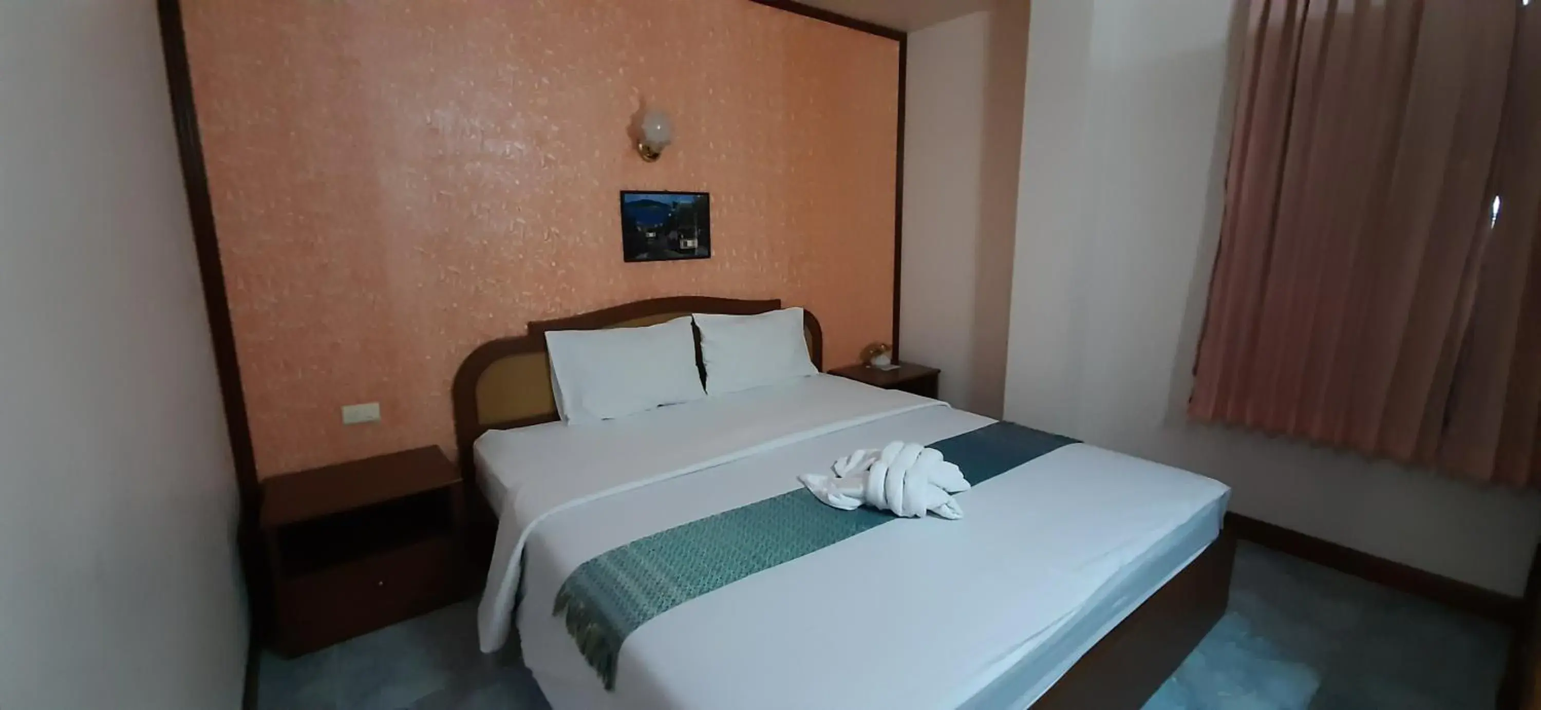 Bed in Thepparat Lodge Krabi