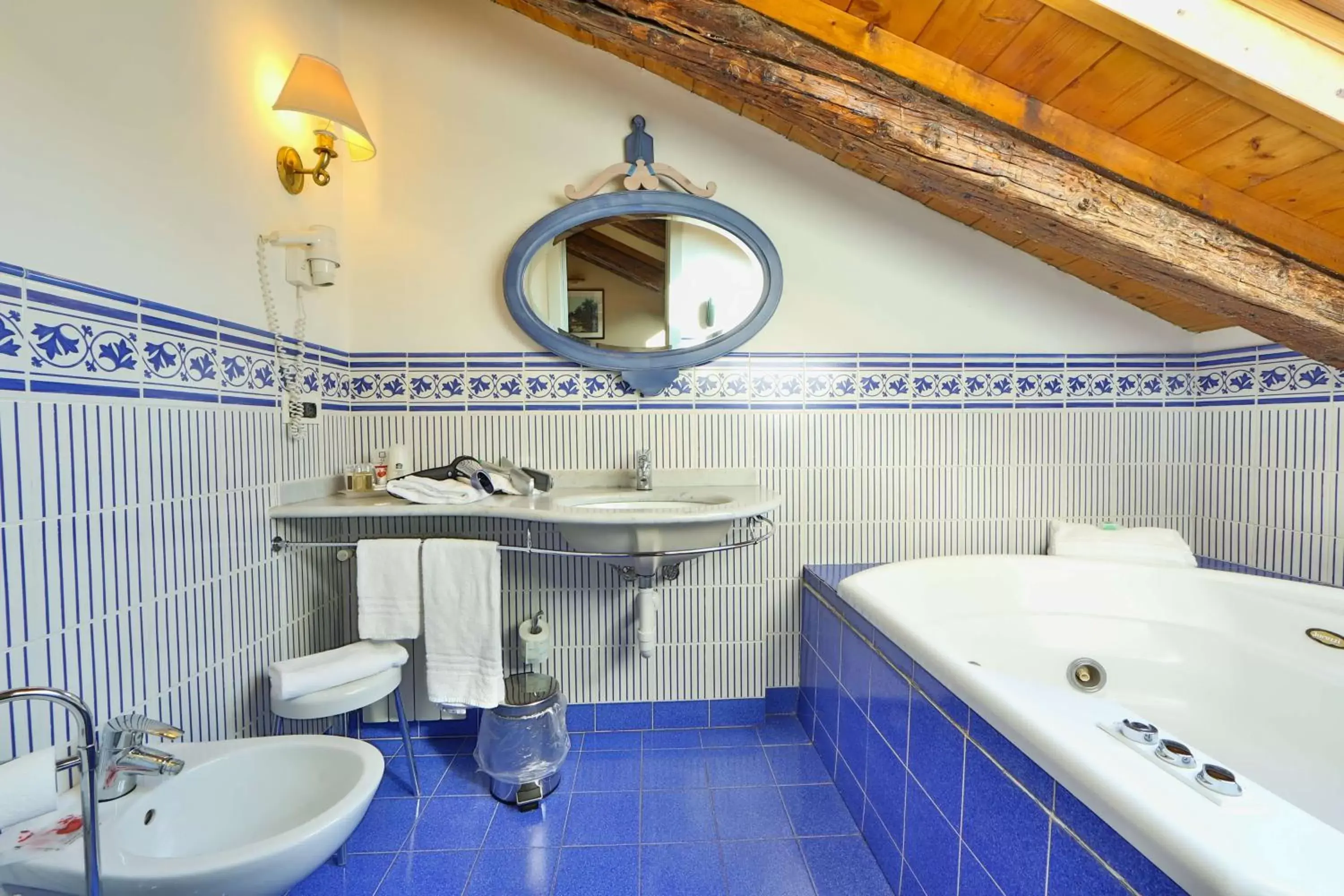 Photo of the whole room, Bathroom in Best Western Hotel Piemontese