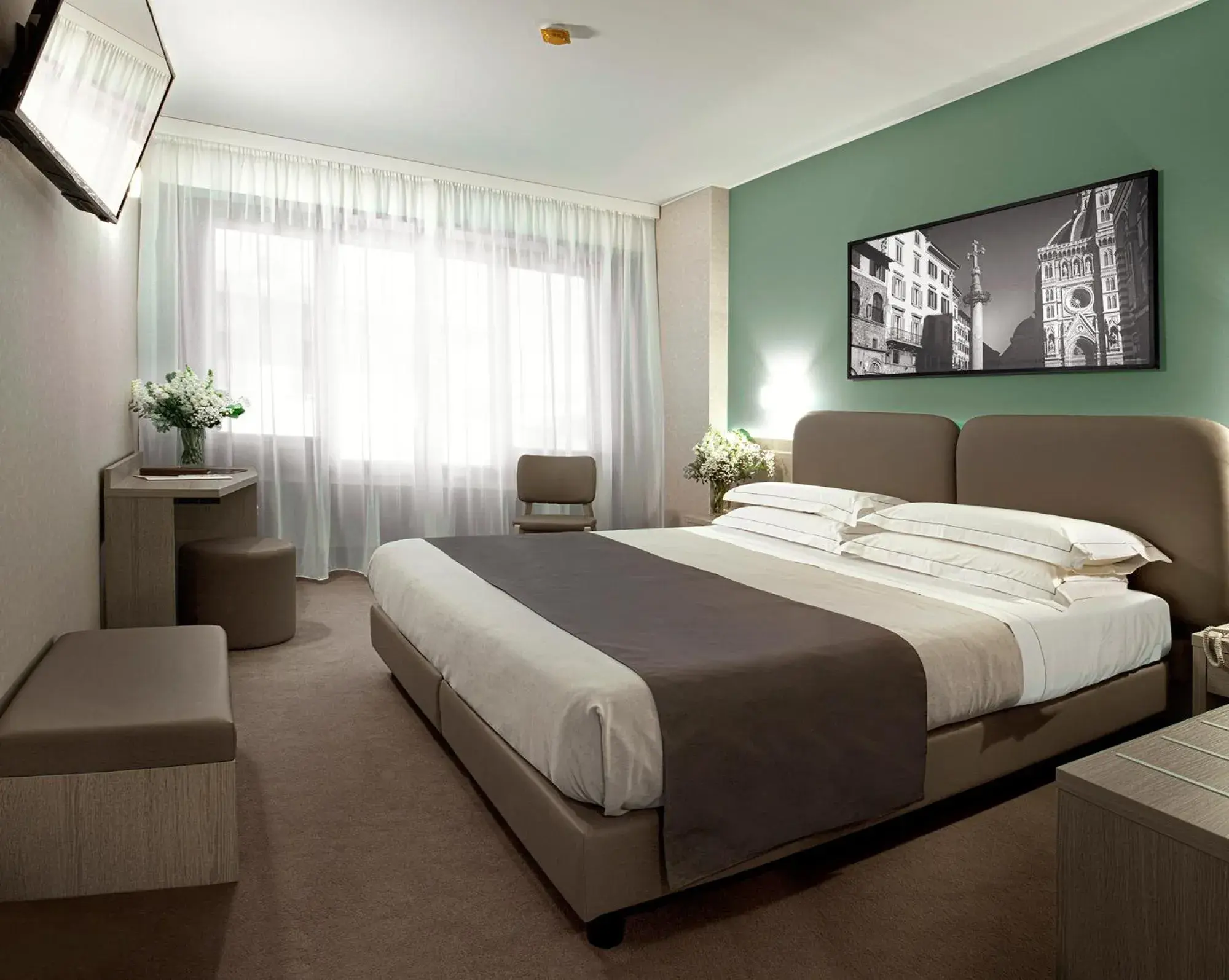 Bed in Hotel Raffaello