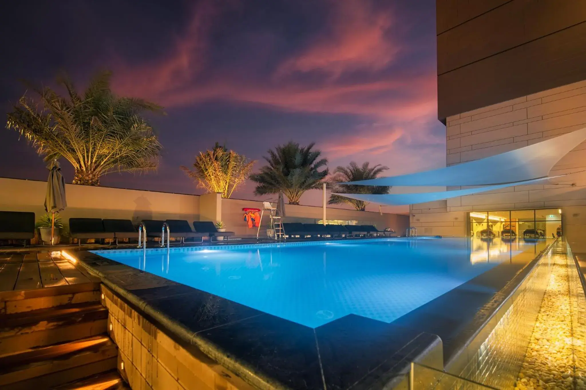 Swimming Pool in Novotel Muscat Airport