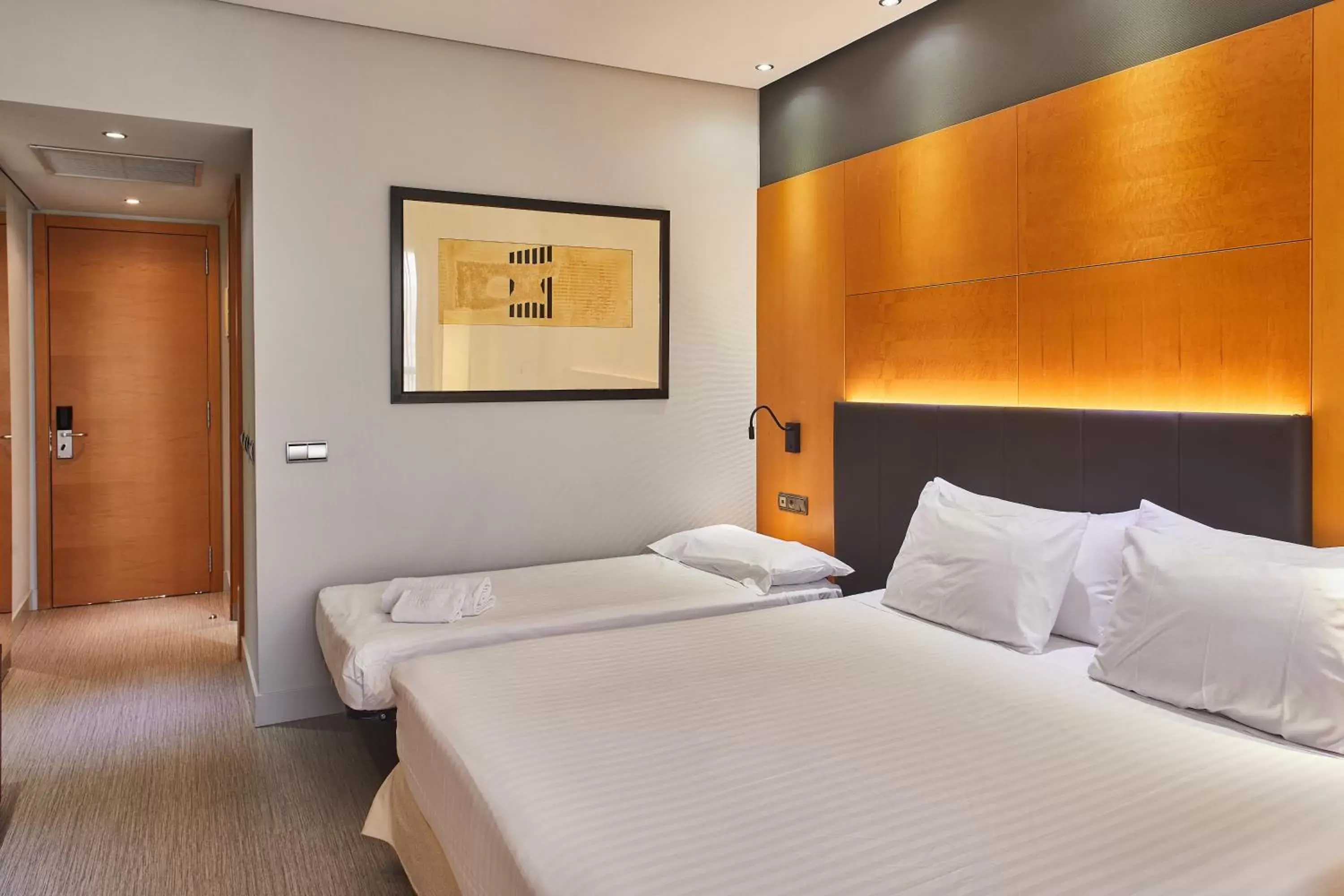 Bed, Room Photo in Silken Puerta Madrid