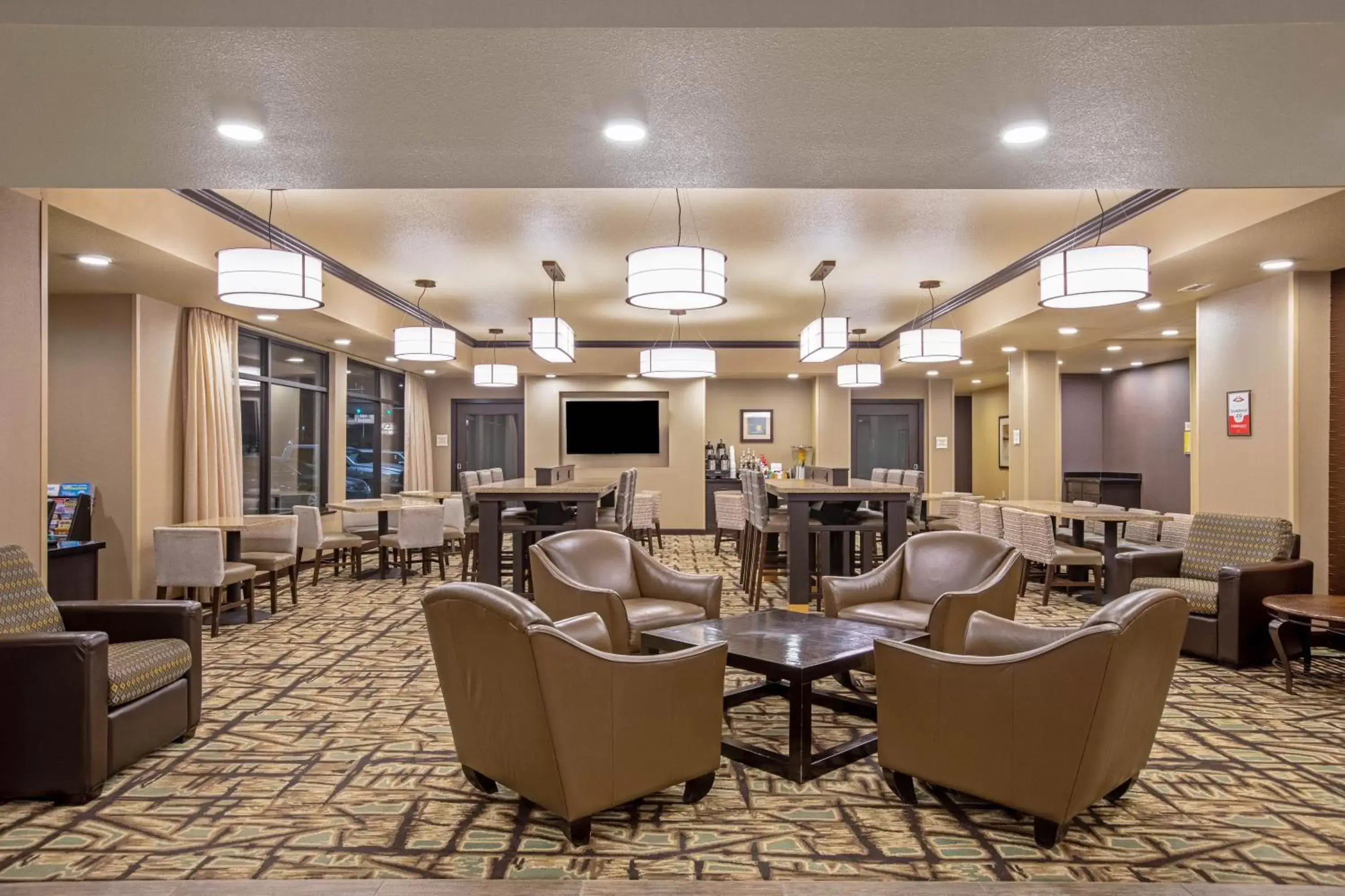 Lobby or reception, Restaurant/Places to Eat in La Quinta by Wyndham Gillette