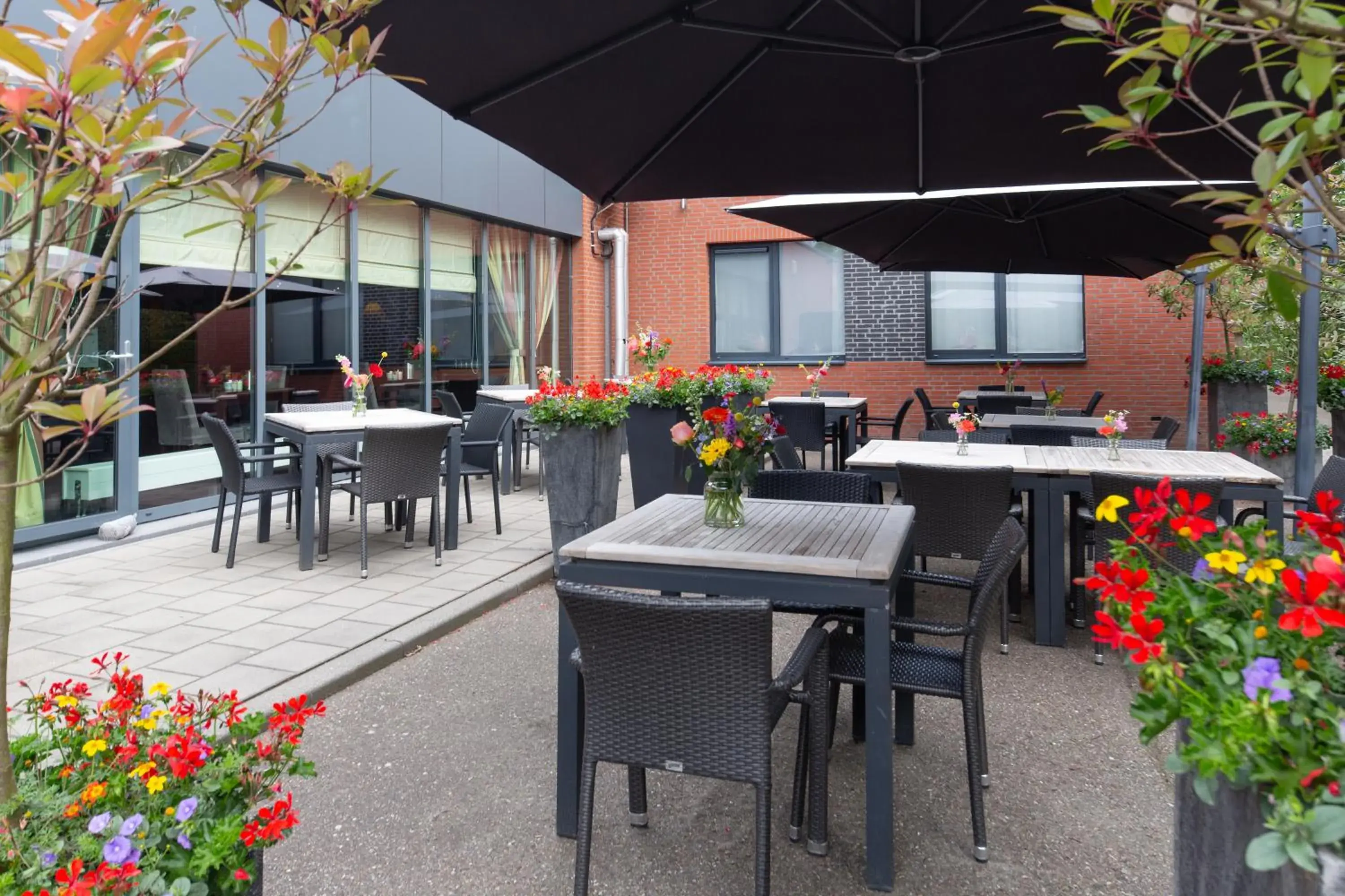 Balcony/Terrace, Restaurant/Places to Eat in Fletcher Hotel-Restaurant Zevenbergen-Moerdijk