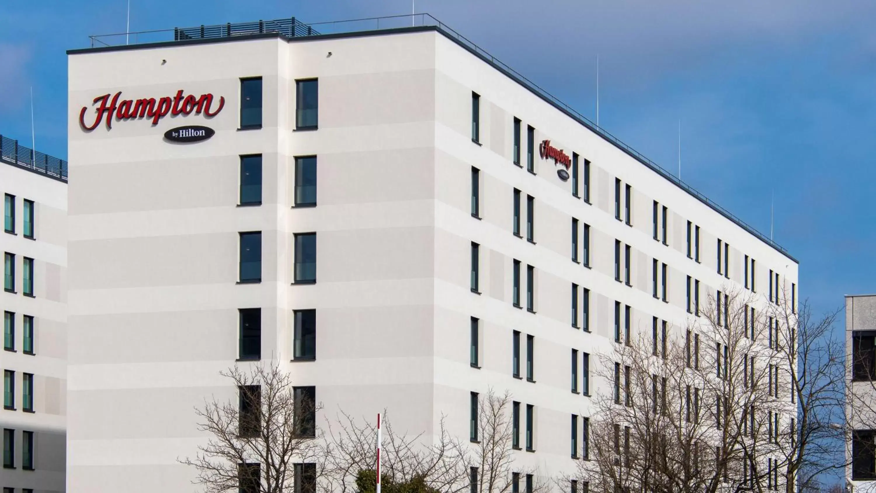 Property building in Hampton By Hilton Munich City North Property building in Hampton By Hilton Munich City North