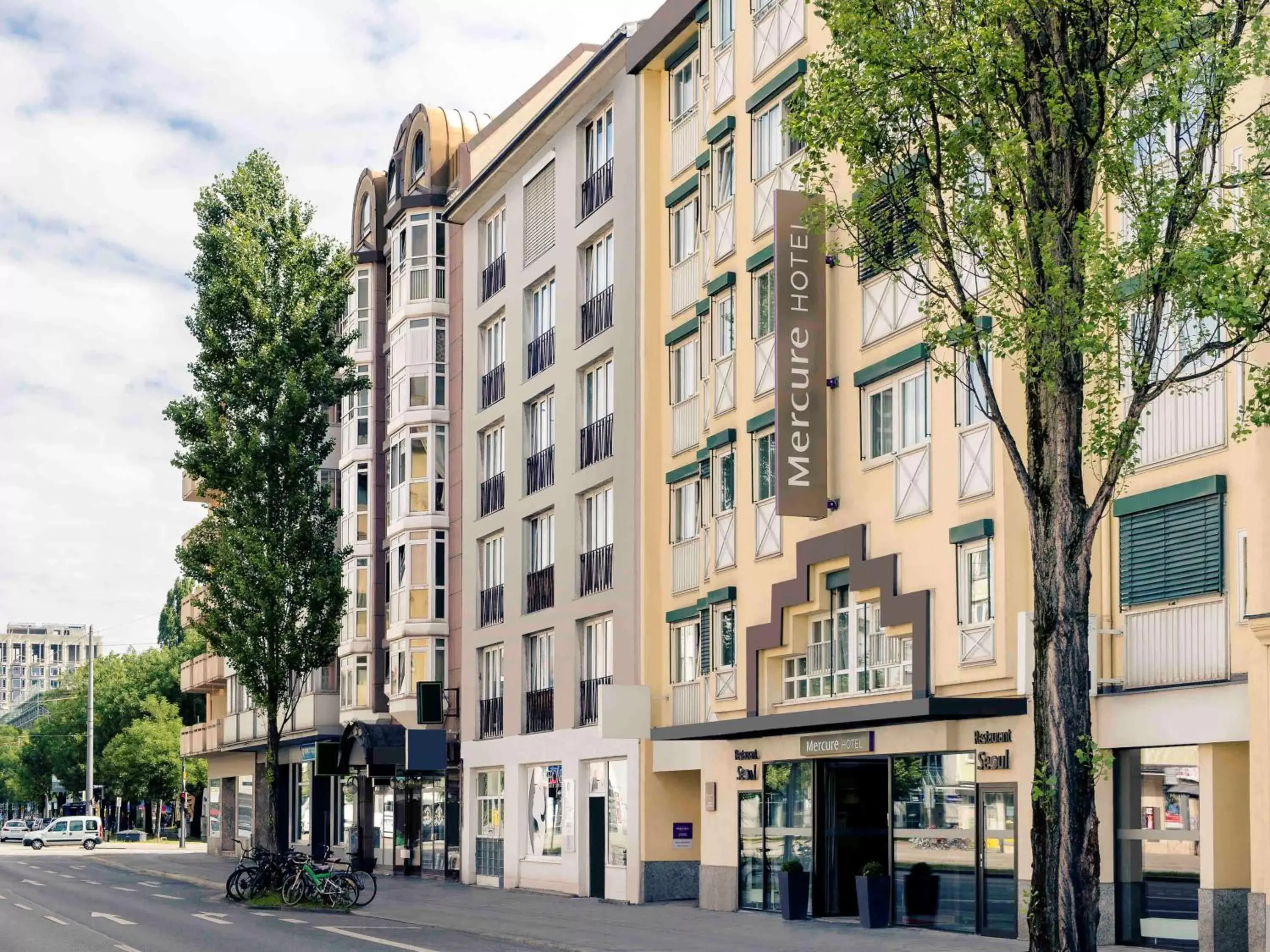 Property Building in Mercure Hotel München-Schwabing