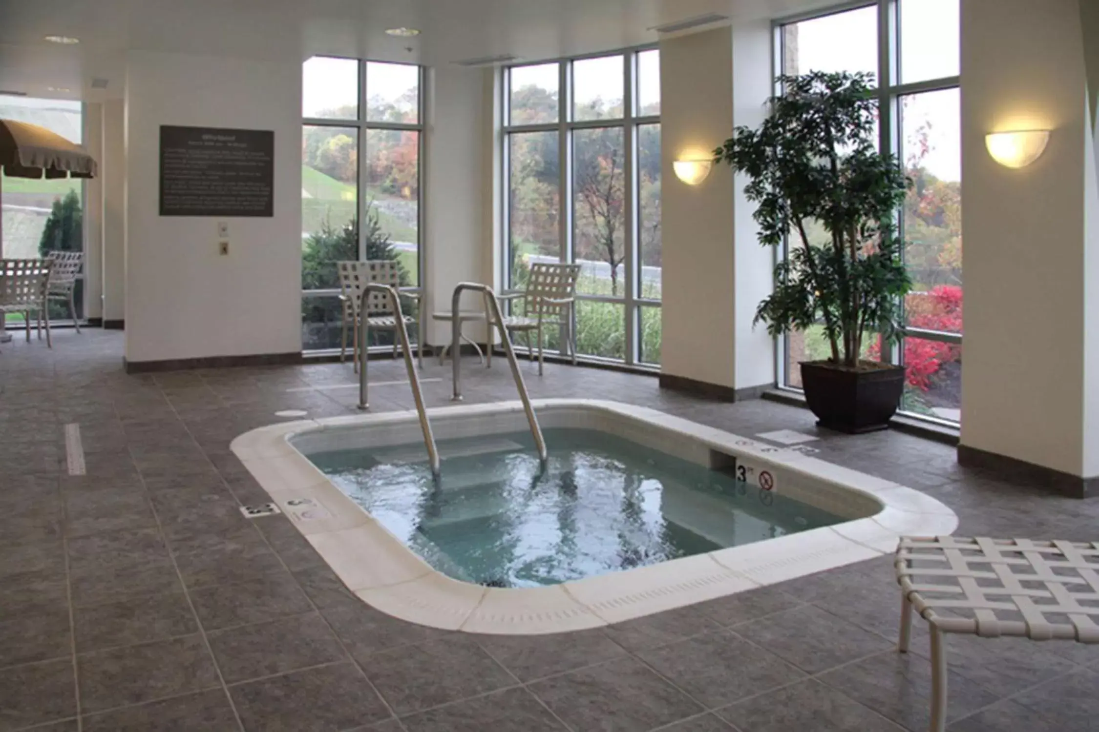 Pool view, Swimming Pool in Hampton Inn & Suites Pittsburgh-Meadow Lands