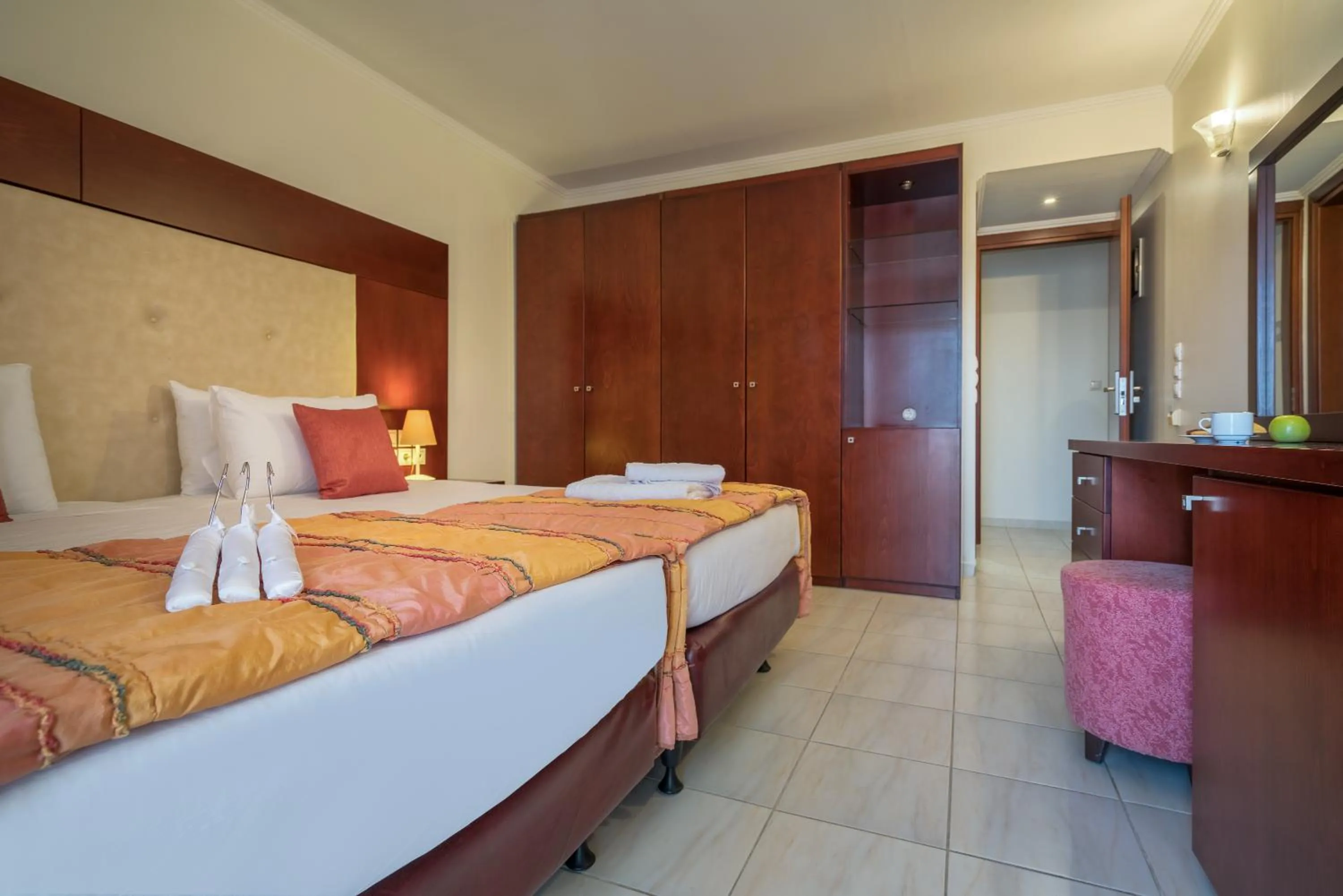 Photo of the whole room, Bed in Galaxy Beach Resort BW Premier Collection