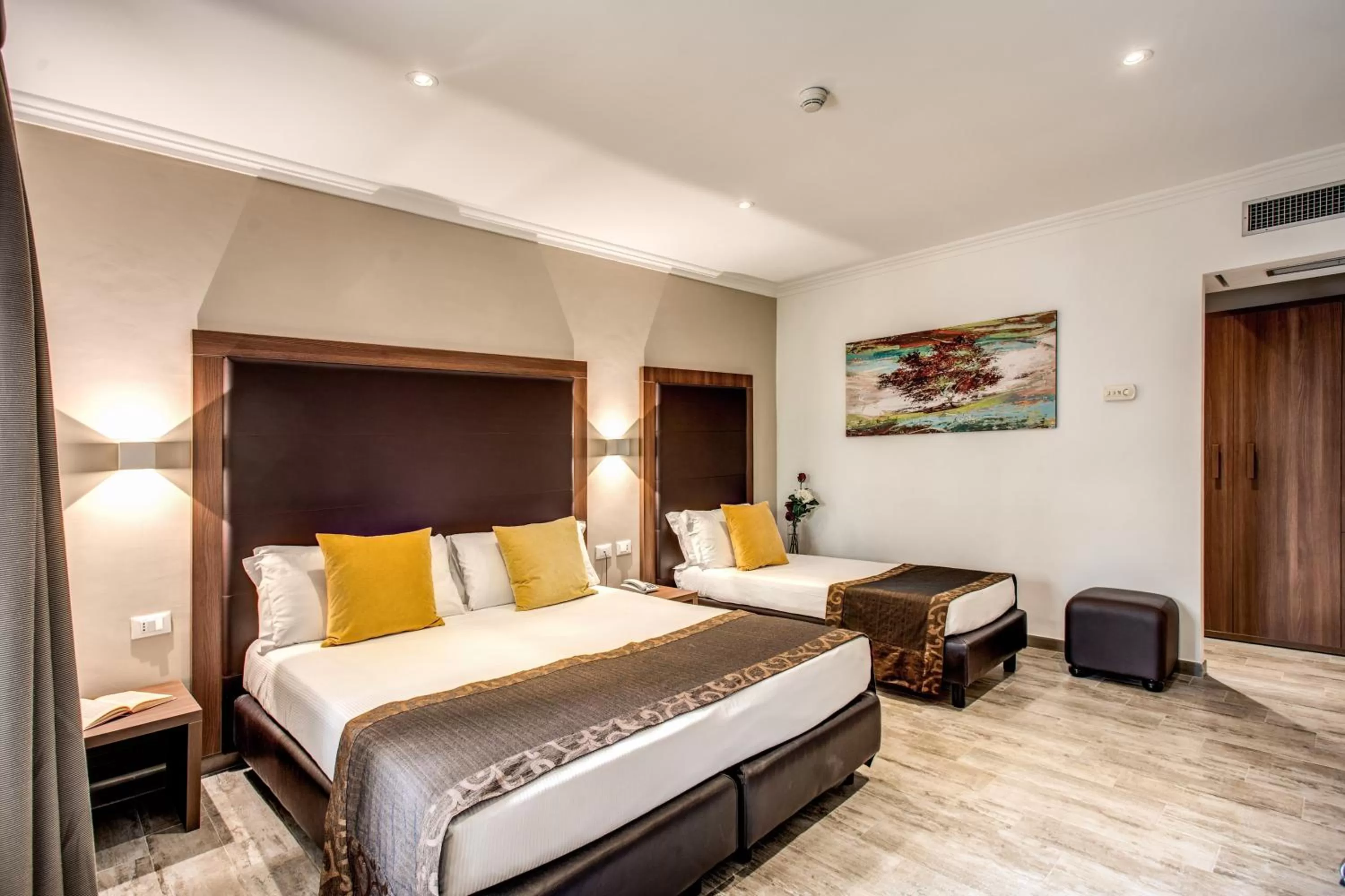 Photo of the whole room, Bed in Rome Garden Hotel