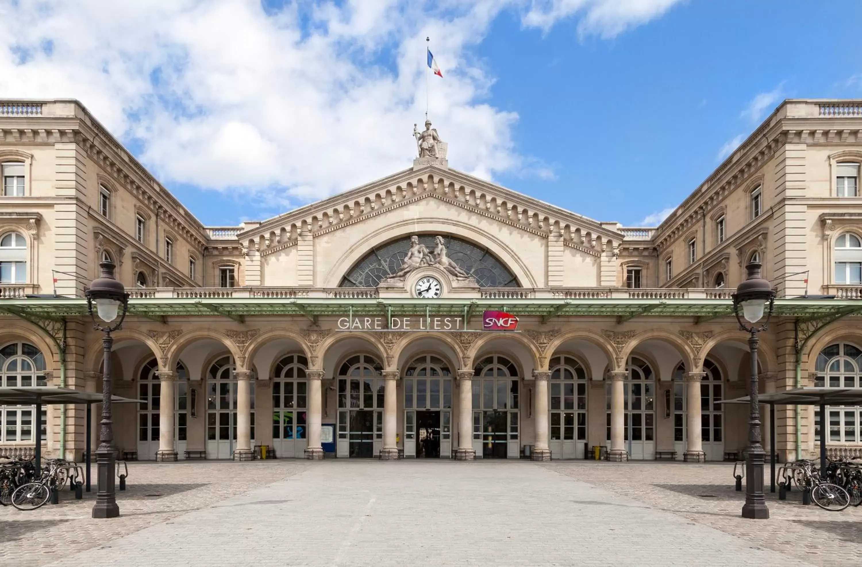 Activities, Property Building in Timhotel Paris Gare de l'Est