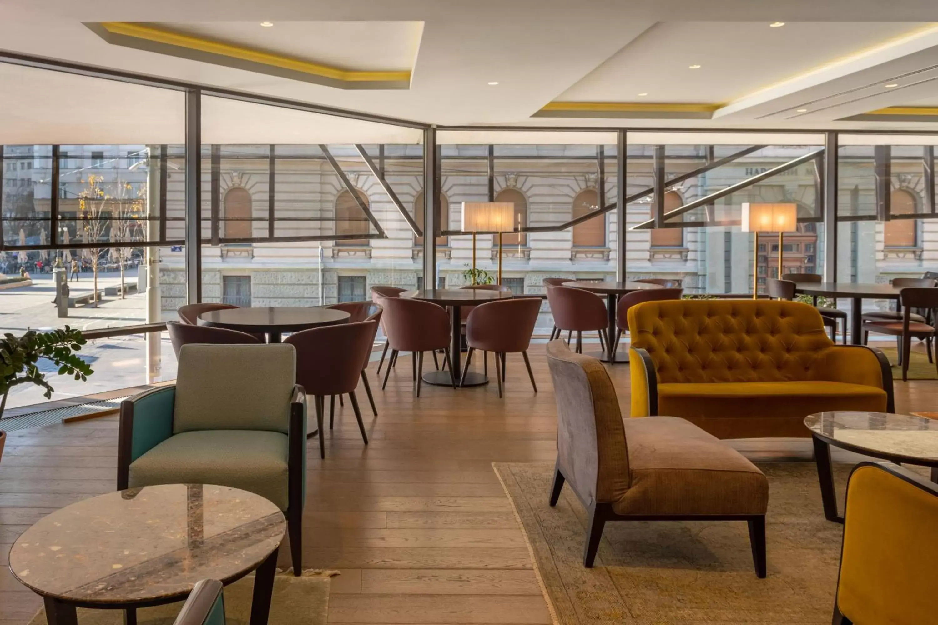 Restaurant/places to eat, Lounge/Bar in Courtyard by Marriott Belgrade City Center