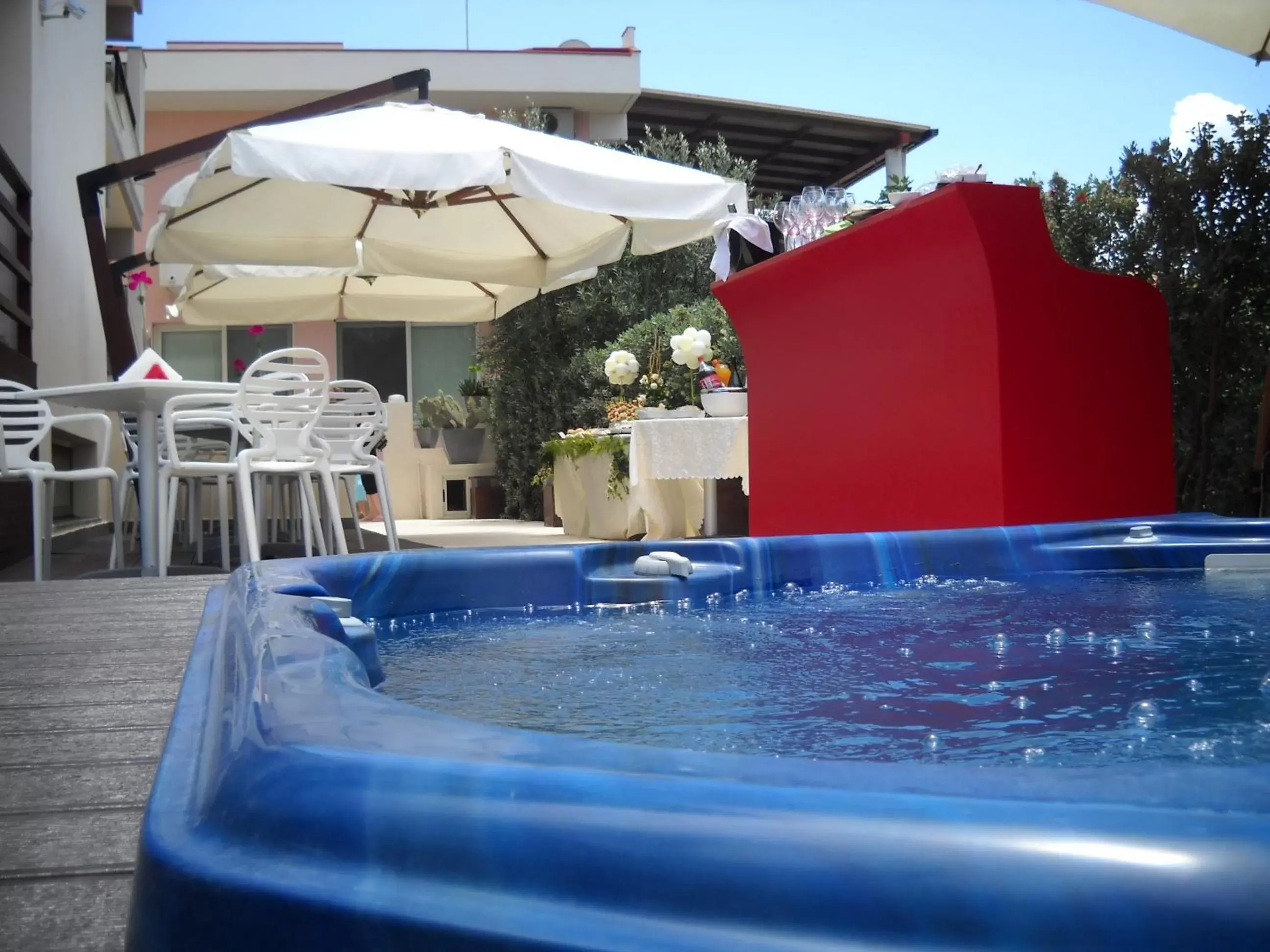 Garden, Swimming Pool in Le Formiche