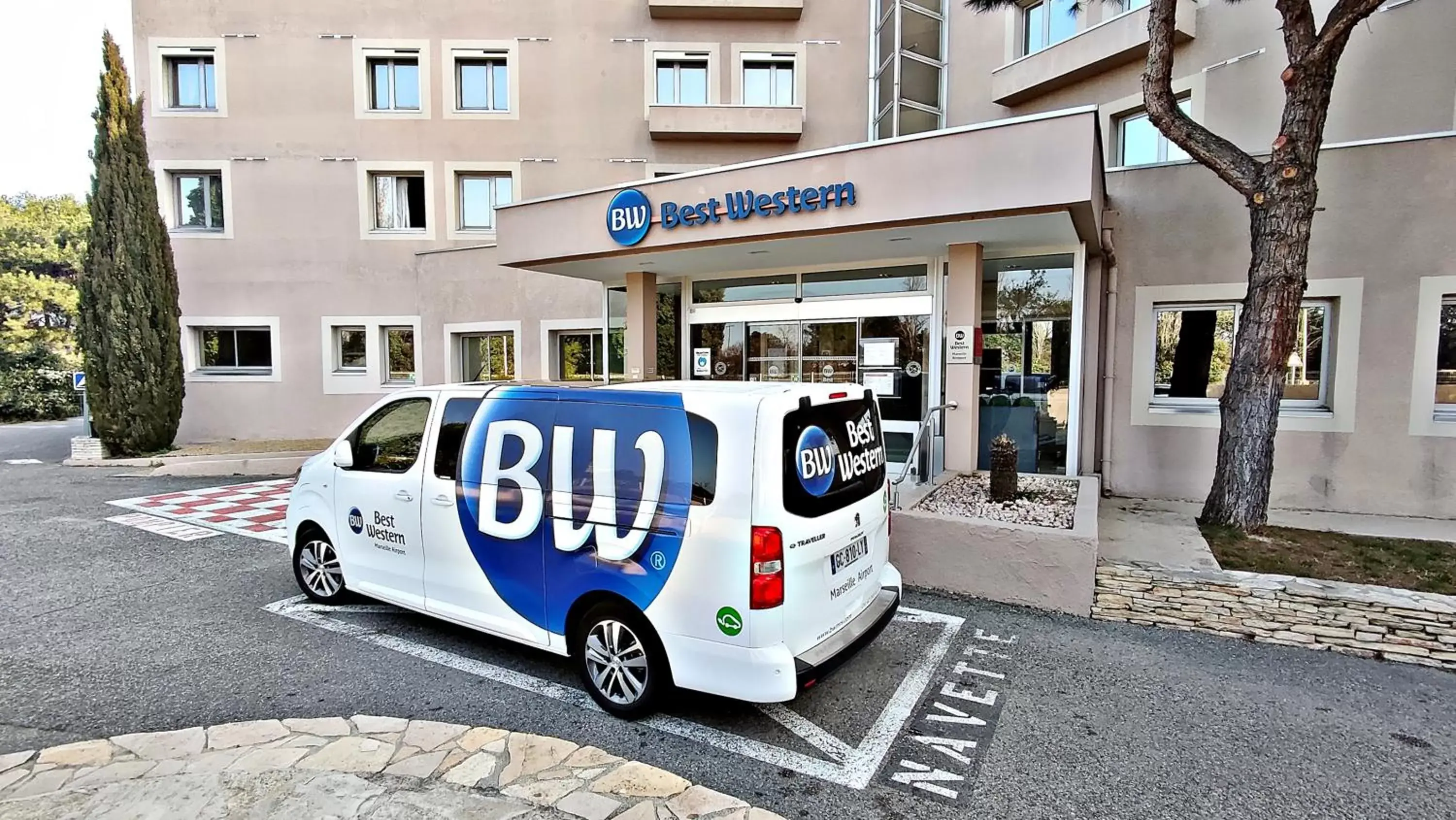 shuttle, Property Building in Best Western Marseille Aeroport