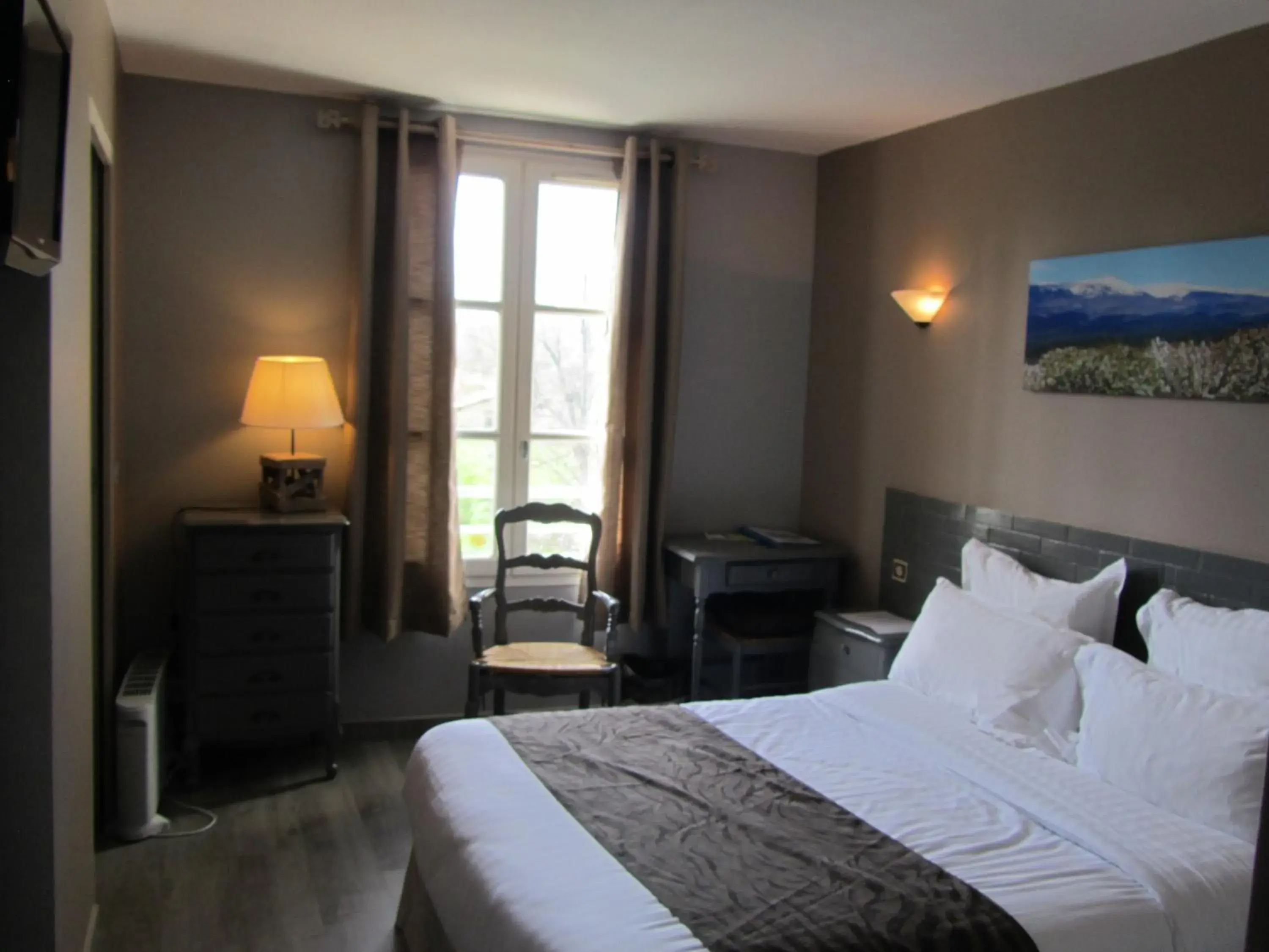 Bedroom, Bed in Hotel Restaurant la Ferme