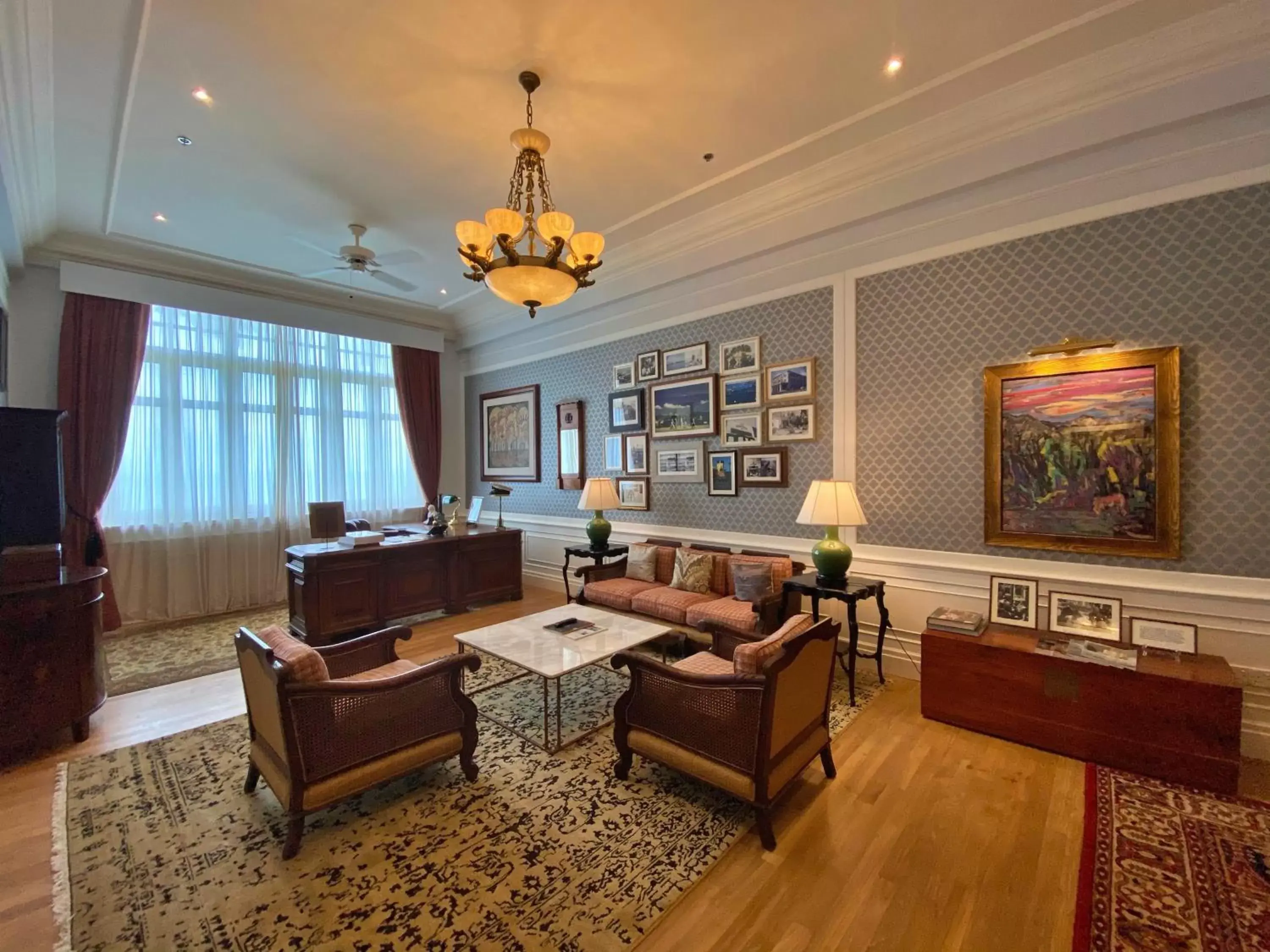 Living room, Seating Area in Eastern & Oriental Hotel