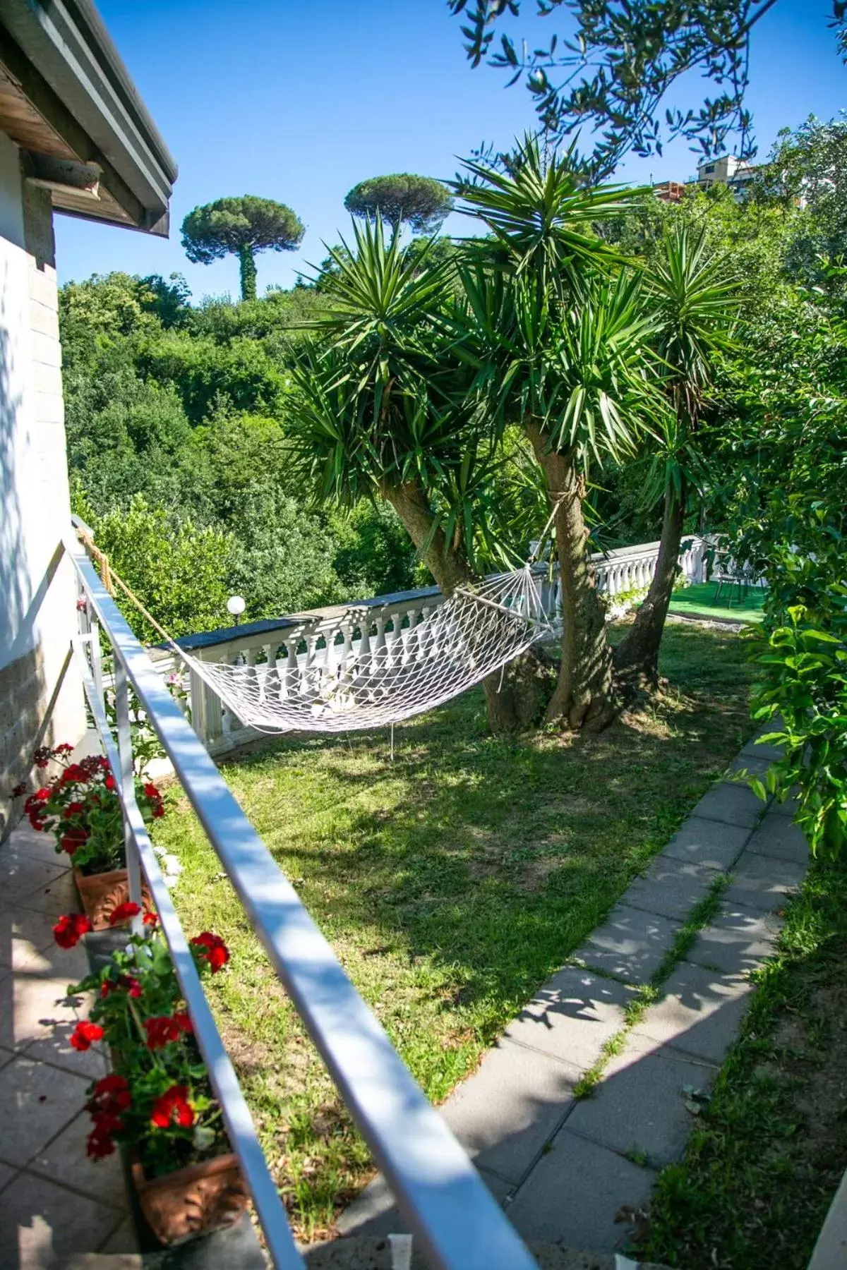 Inner courtyard view in Villa Costanza sorrento B&b