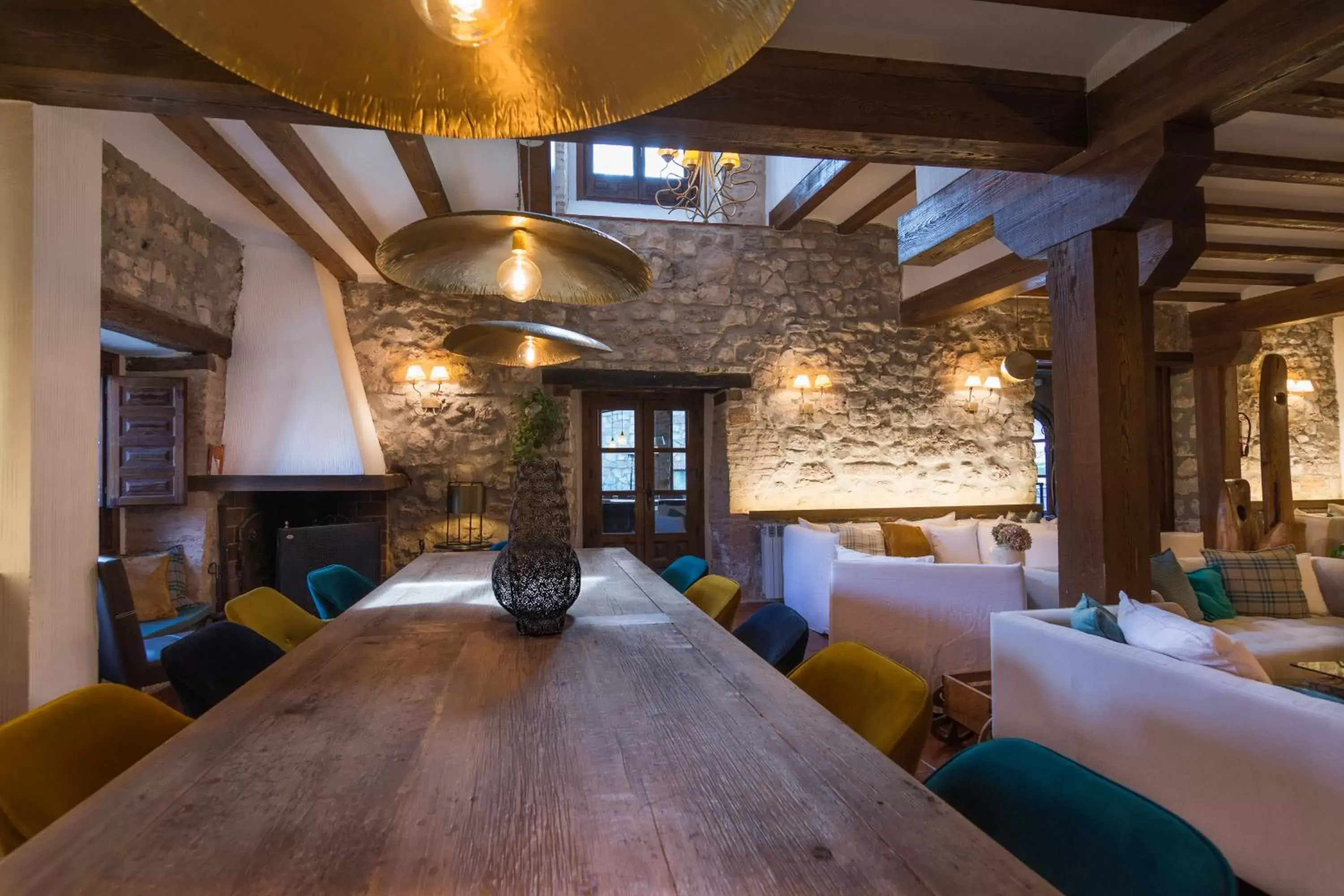 Lounge or bar, Lobby/Reception in Molino de Alcuneza Relais & Châteaux
