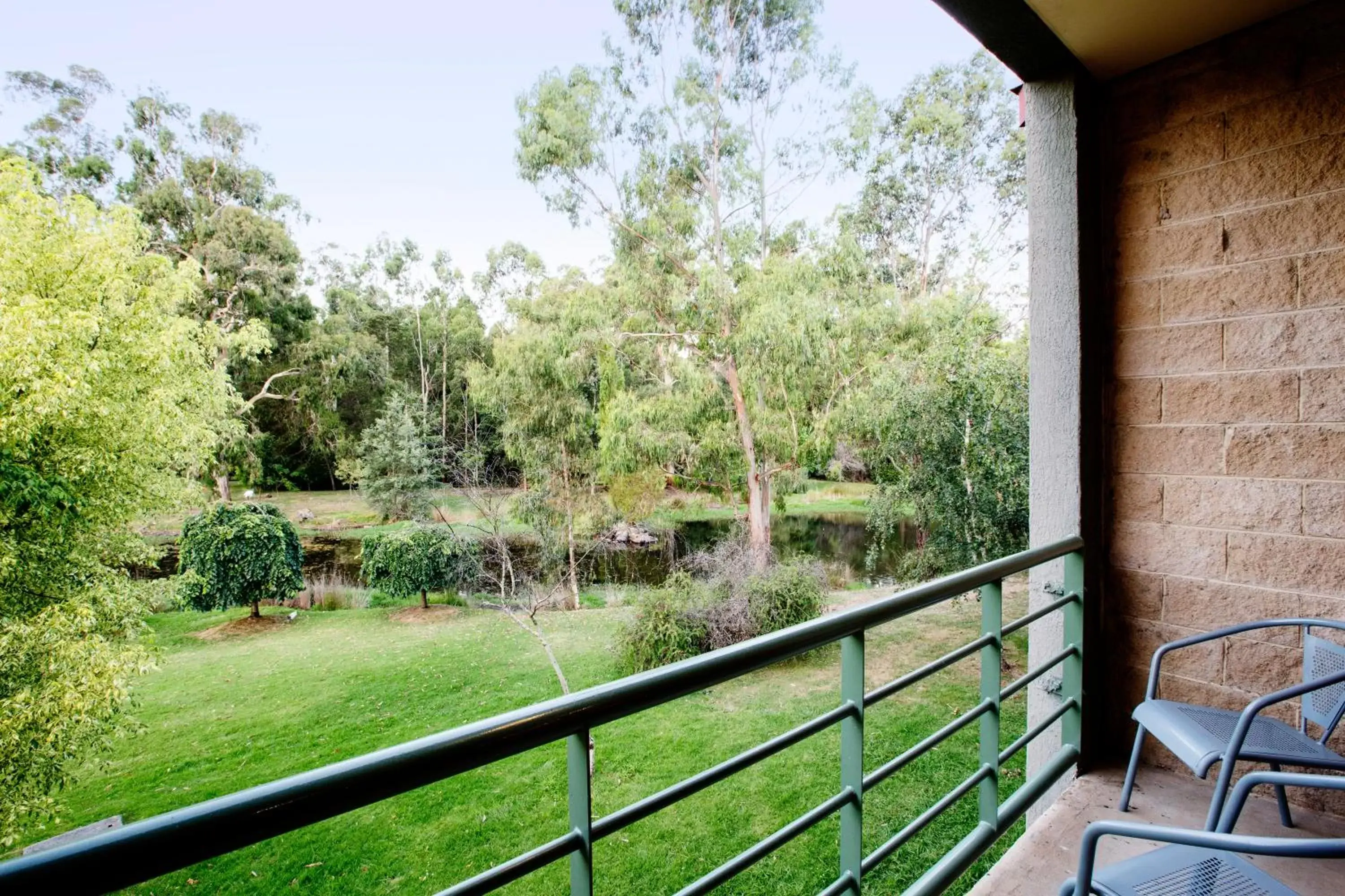 Garden, Balcony/Terrace in Nightcap at York on Lilydale