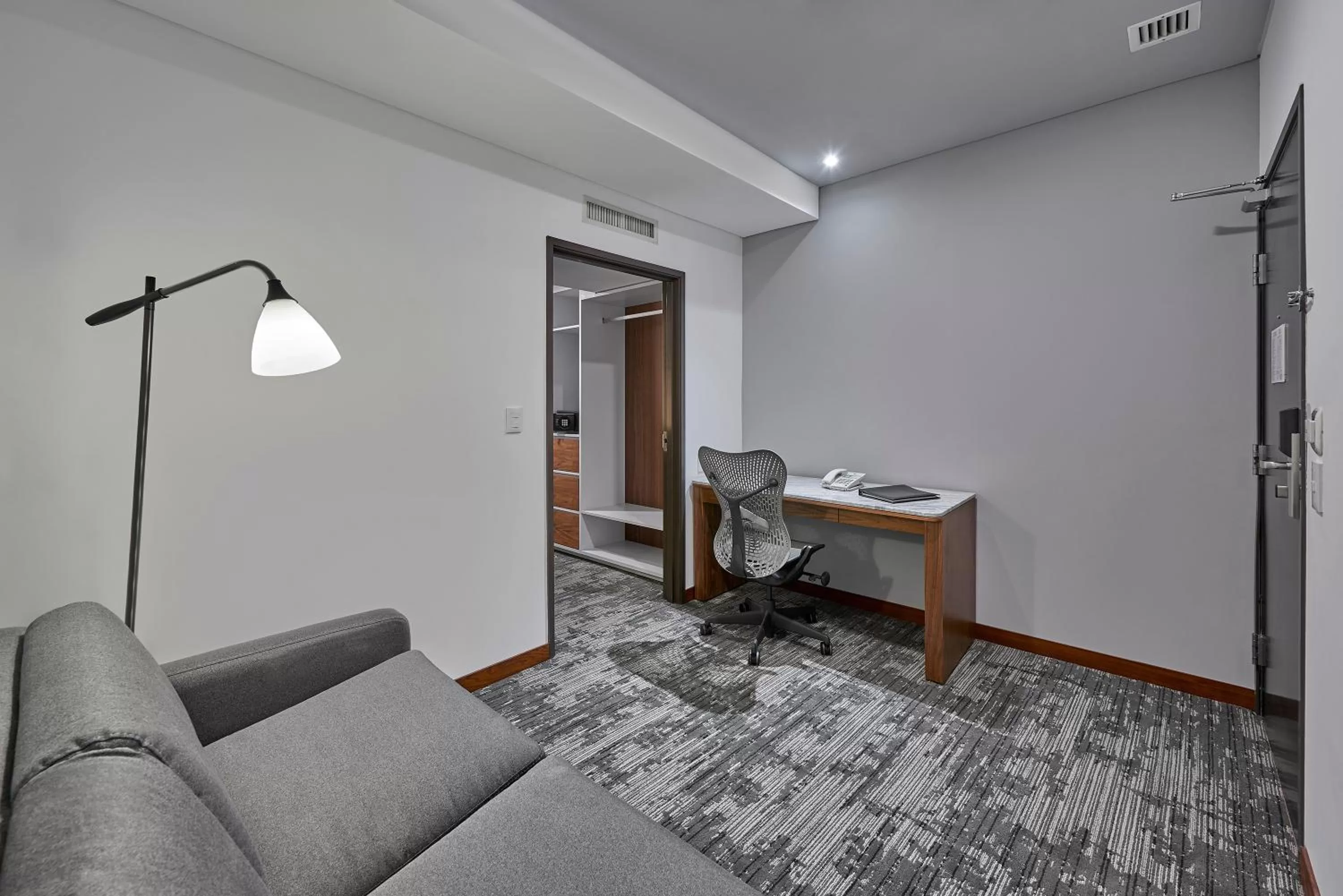 Seating area in Wyndham Garden Mexico City - Polanco